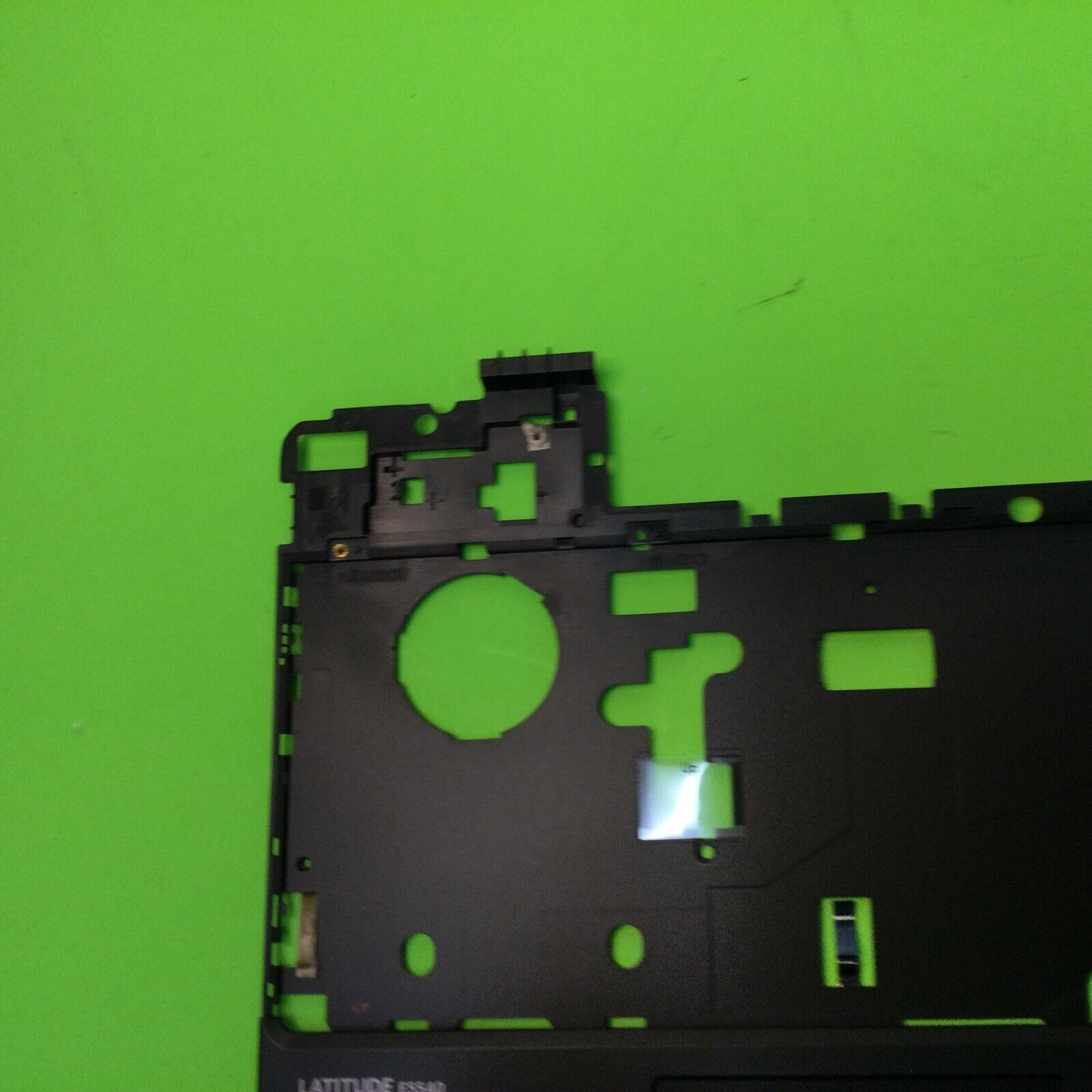 OEM DELL LATITUDE E5540 PALMREST TOUCHPAD P/N- A136L6