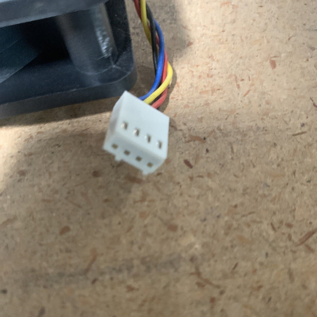 AVC DA12025B12L 12V 0.3A 12cm 12025 Ultra-quiet 4-pin PWM Cooling Fan