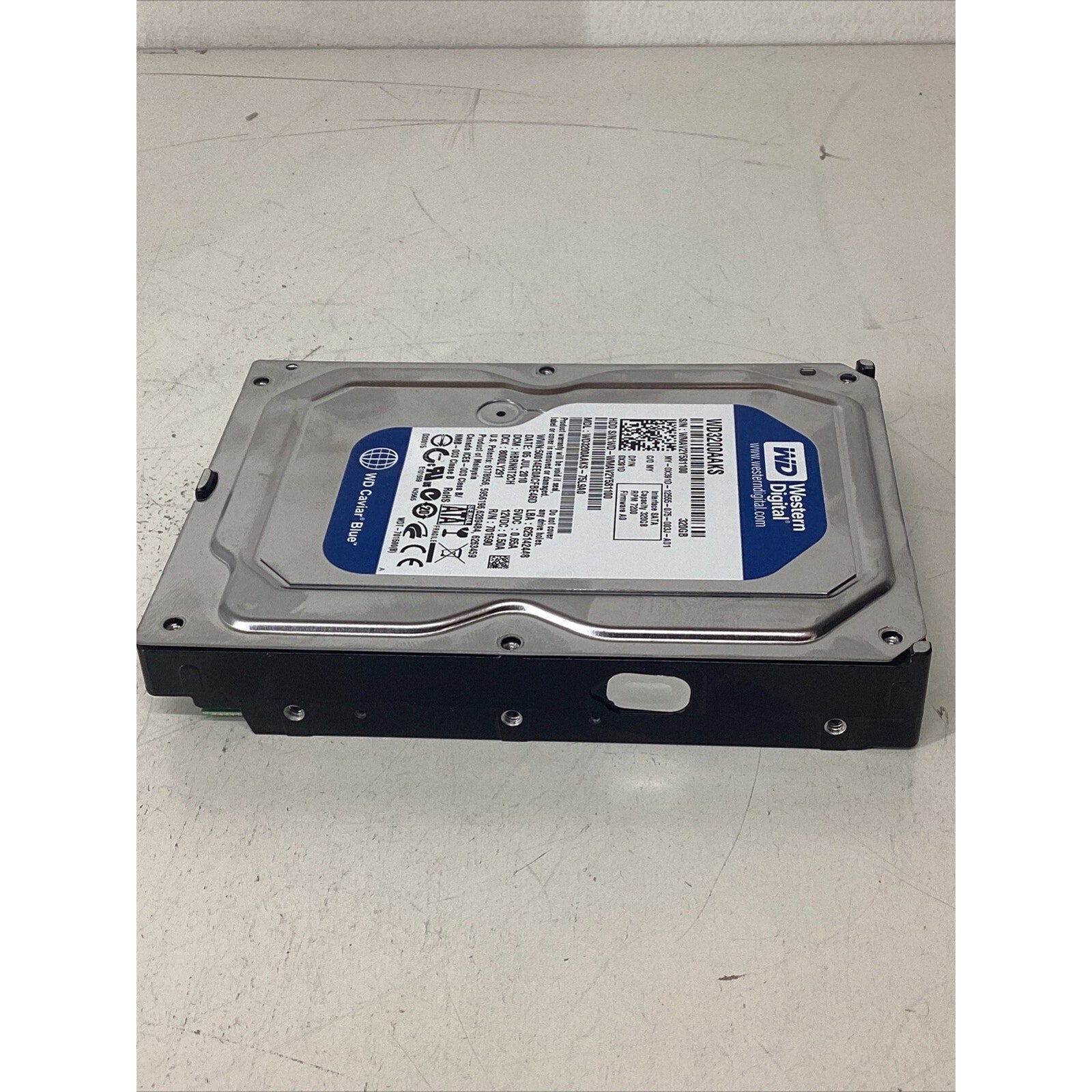 Western Digital Caviar Blue WD3200AAKS 320 GB SATA II 3.5" Hard Drive