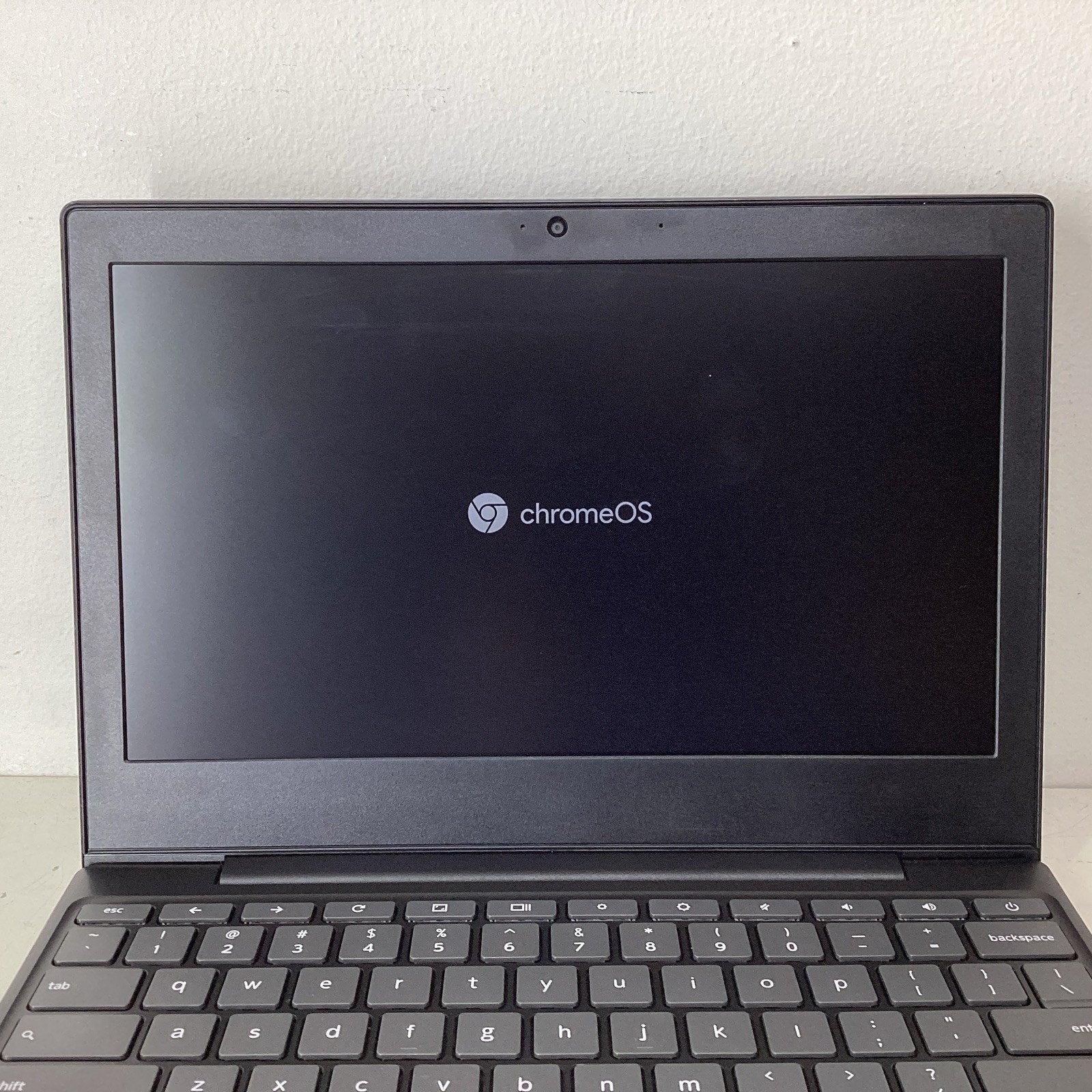 Lenovo IdeaPad 3 CB 11IGL05 11.6" HD Celeron N4020 1.1GHz Intel UHD Chromebook