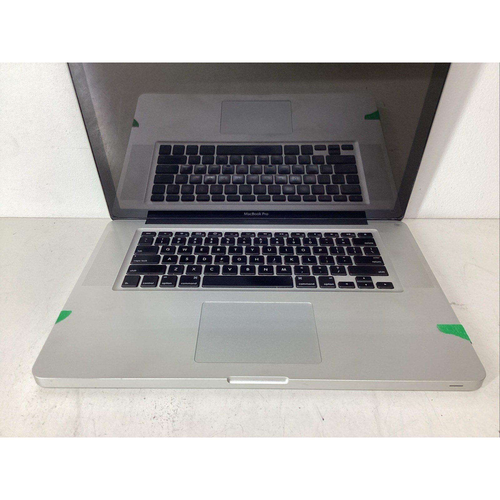 Apple MacBook Pro 2010 Model A1286 Silver No Battery, HDD - For Parts