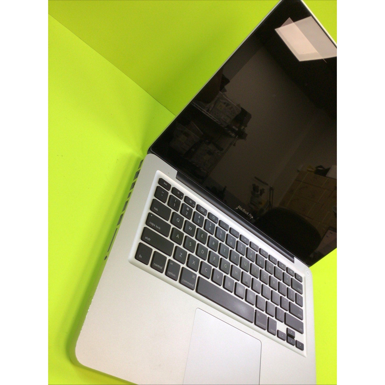 Macbook Pro A1278 Core Duo 2.26GHz 2GB RAM FOR PARTS or REPAIR