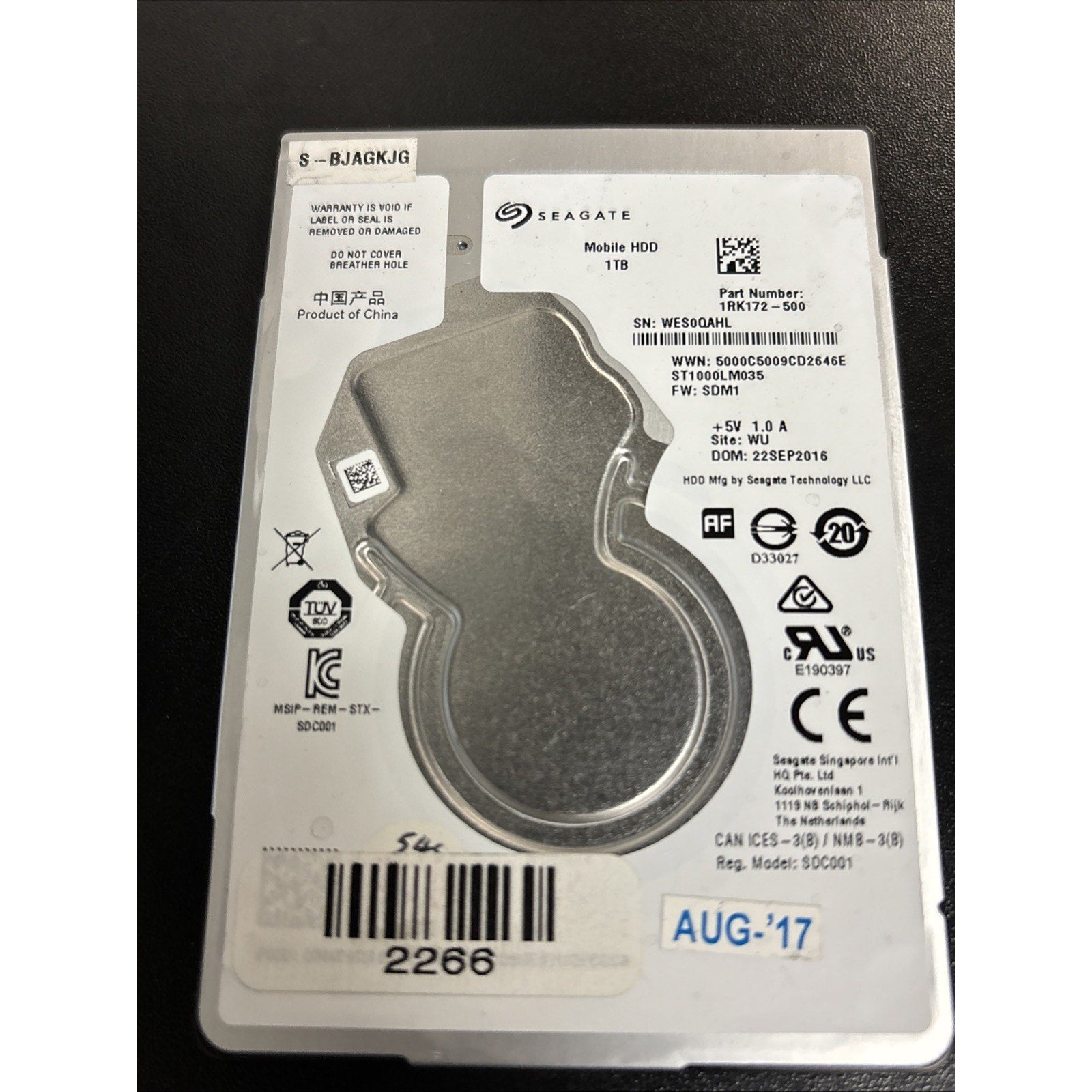 Seagate ST1000LM035 1TB Notebook Hard Drive P/N: 1RK172-500 FW: SDM1
