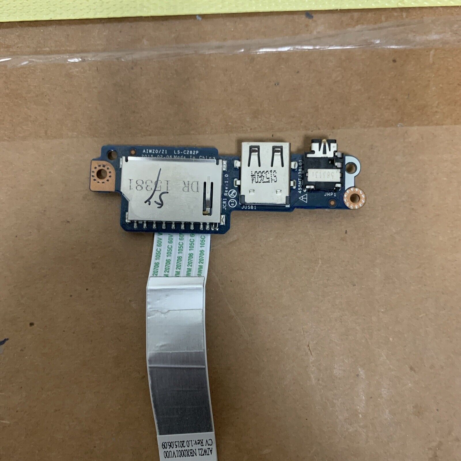 LS-C282P GENUINE LENOVO USB AUDIO SD CARD BOARD W/ CABLE 500-15ACZ