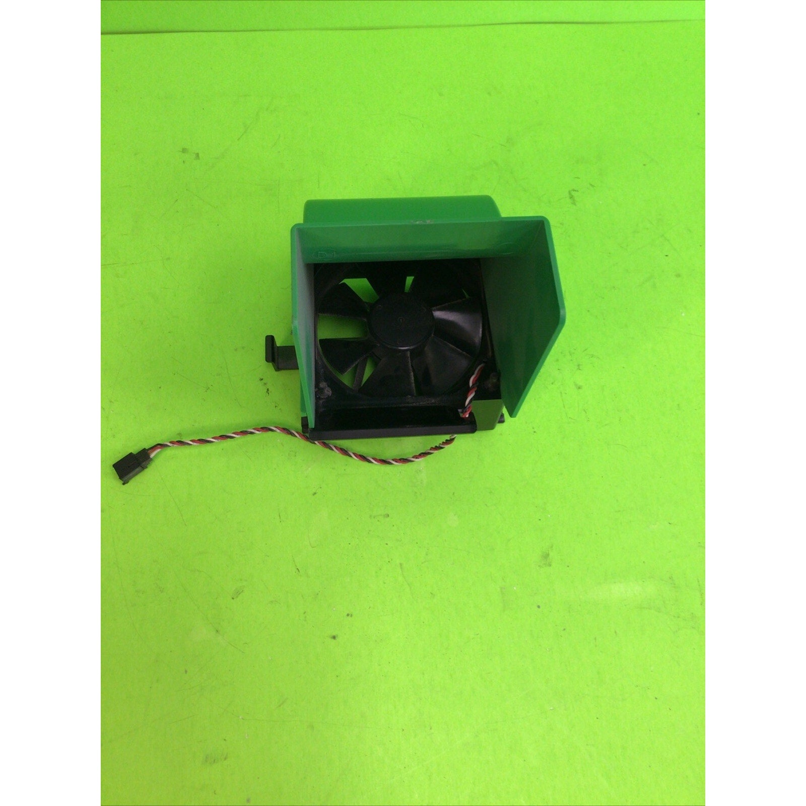 Dell Dimension 4000 2000 3000 Fan and Shroud 0D1592