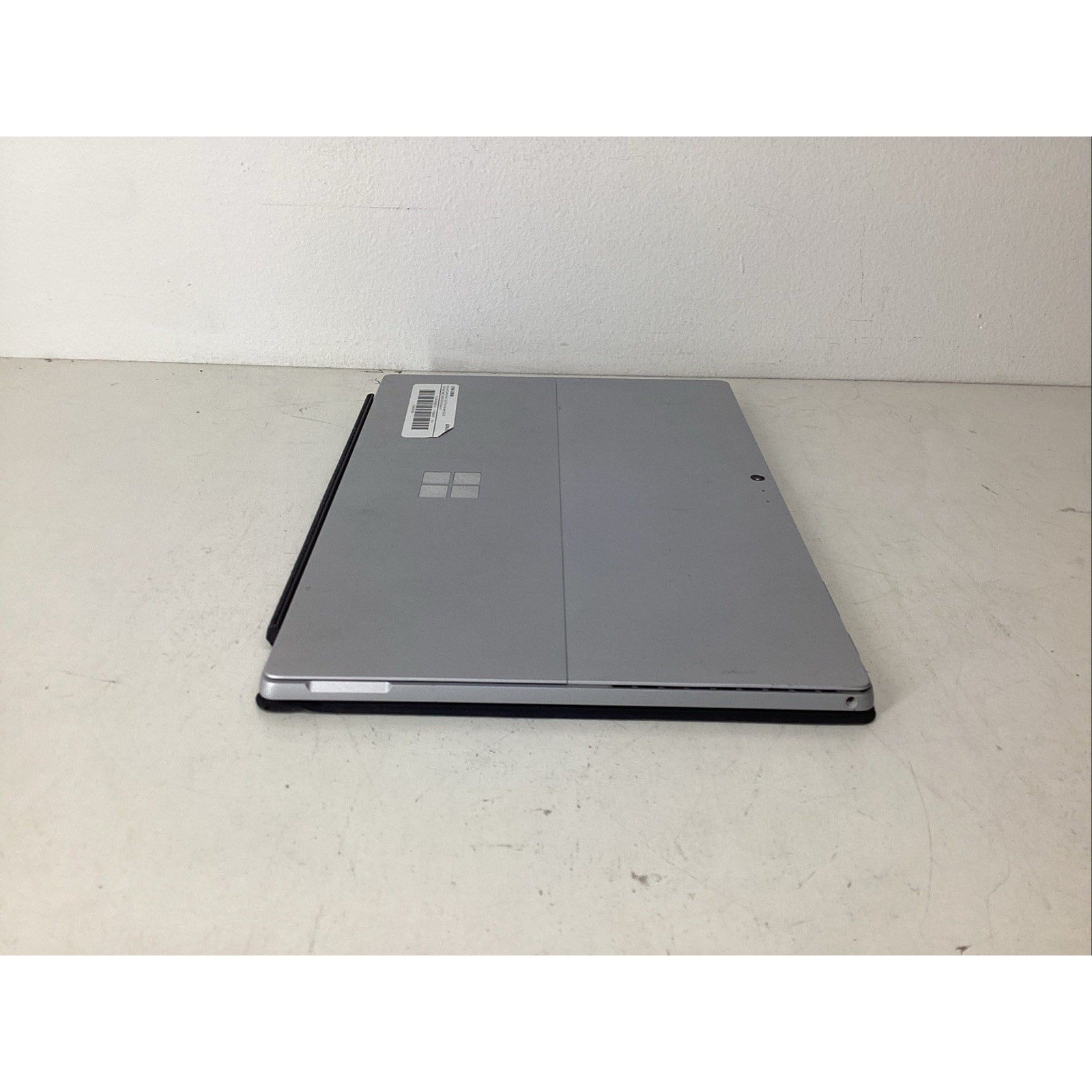 Microsoft Surface Pro 5 1796 12.3" Intel i5-7300 4GB RAM 128GB SSD Win 10