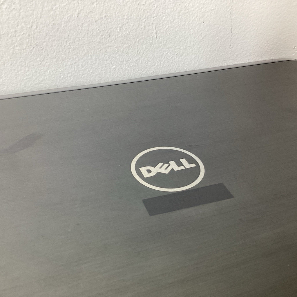 Dell Latitude E5520 15.6" Laptop 2.5GHz i5-2520M 4GB RAM 250GB HDD - For Parts