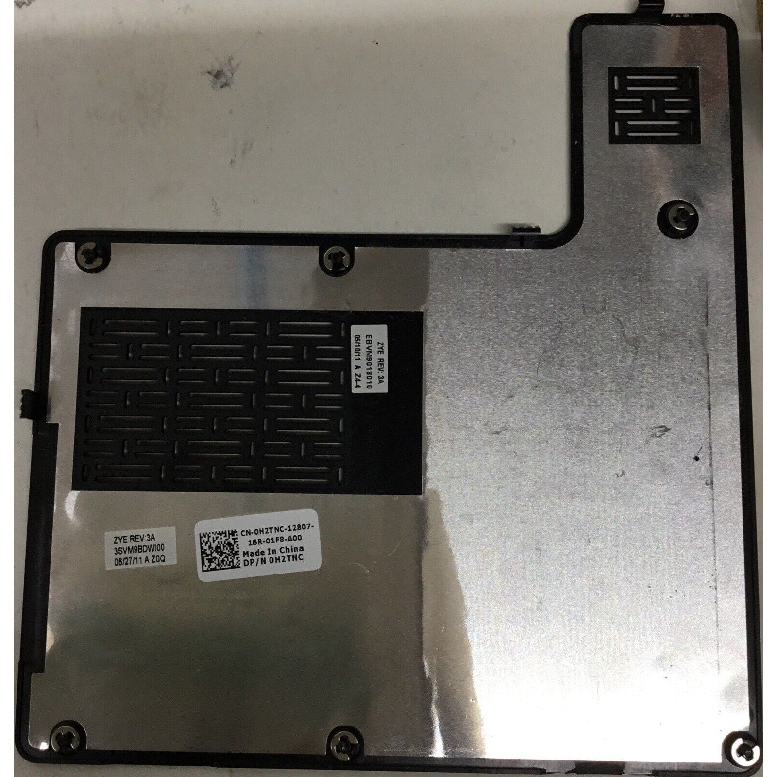 Dell Vostro 1015 Bottom Base Panel Door H2TNC 0H2TNC CN-0H2TNC