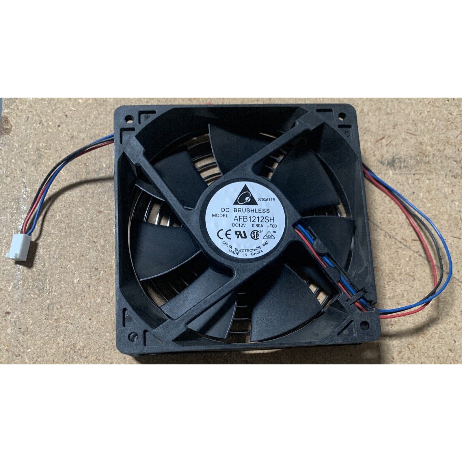 DELTA AFB1212SH 3-pin Dual Ball Large air volume cooling fan 12V 0.8A 120*120*25