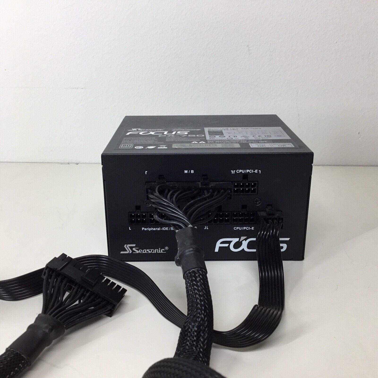 SeaSonic Focus SSR-750PX 750W Power Supply - Modular Cables Not Included