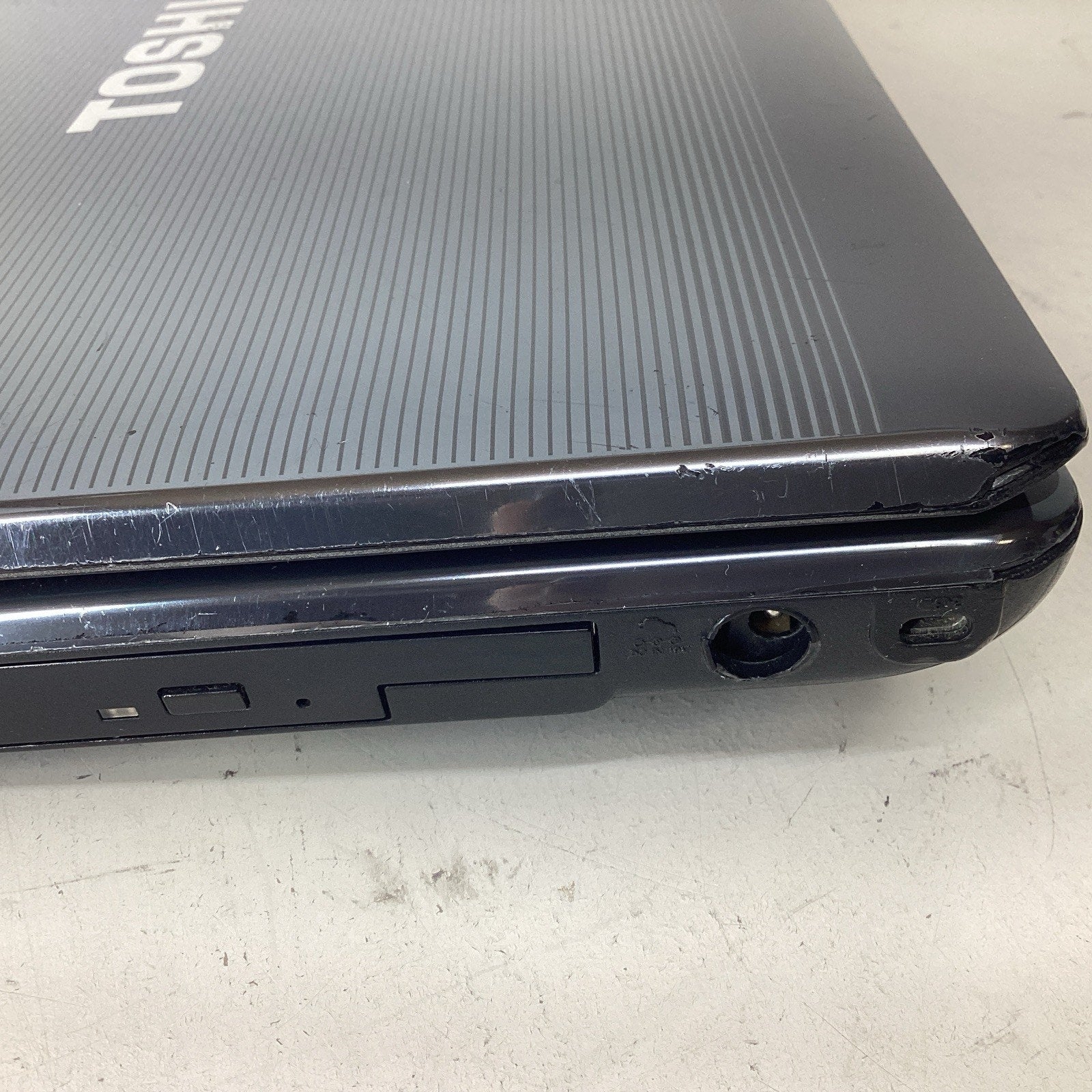 Toshiba Satellite A305-S6905 15" Laptop Intel Core 2 Duo 3GB RAM 320GB HDD-Parts