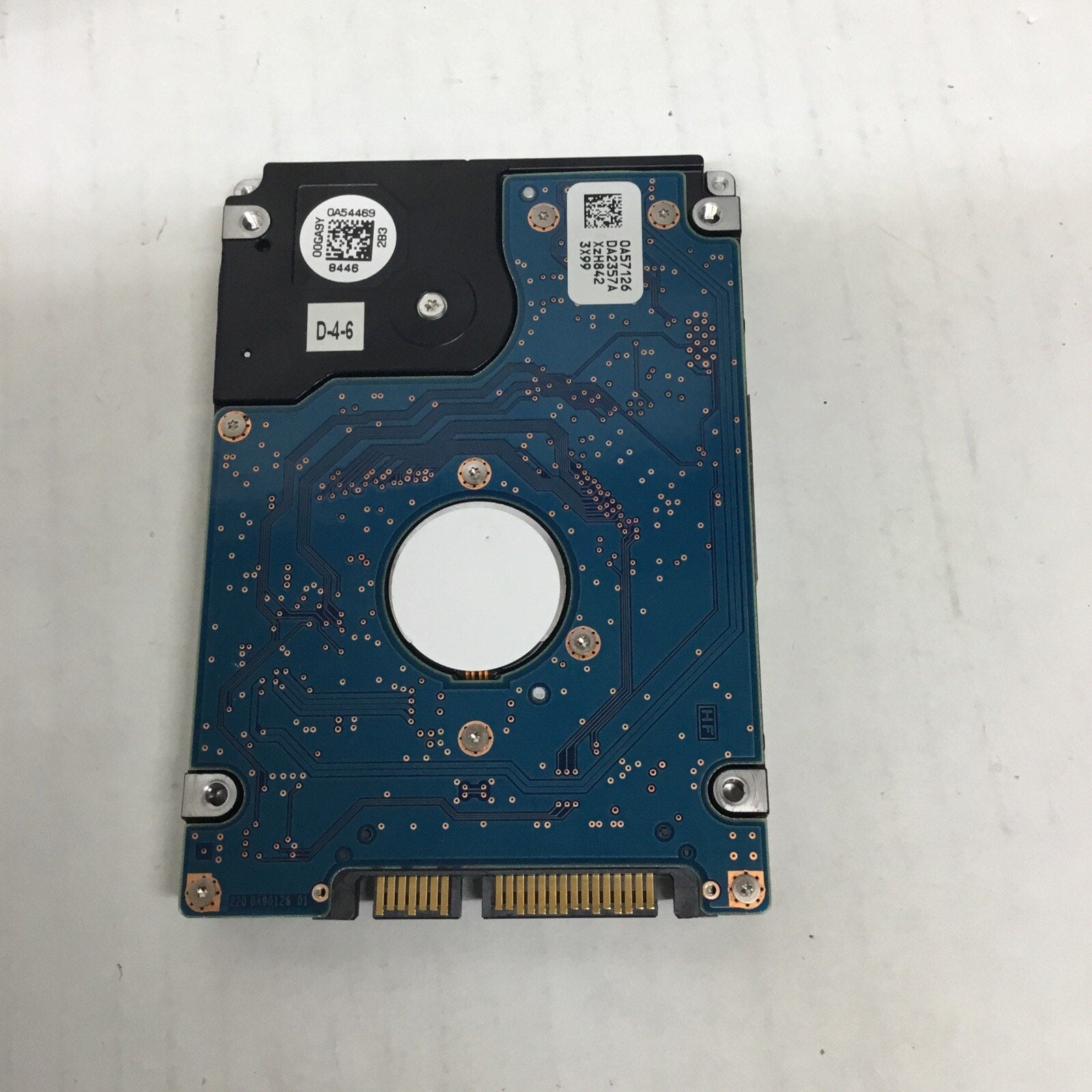 APPLE 0A57327 HTS543232L9SA0 MLC:D2611 320GB 5.4K RPM 8MB 1.5Gbp