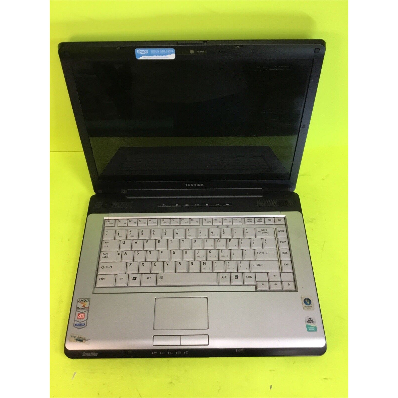 Toshiba Satellite A215-S5822 FOR PARTS or REPAIR