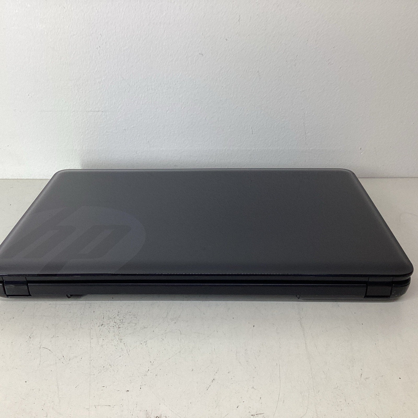 HP 2000-2c29NR 15" Notebook PC 4GB RAM 240GB HDD - For Parts (Missing Parts)