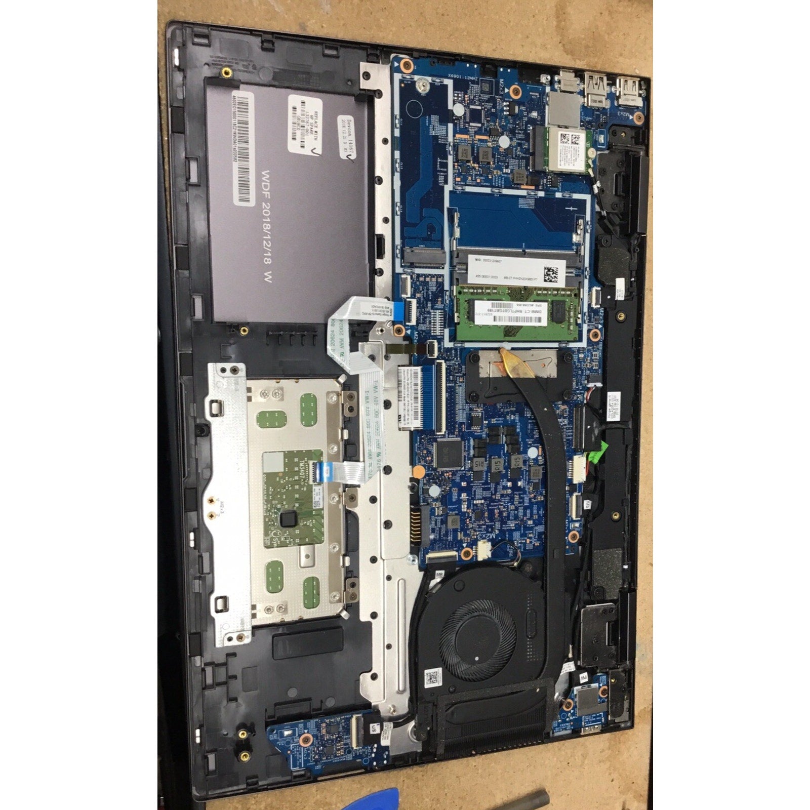 ENVY 2-in-1 15.6" AMD Ryzen 5 - 8GB RAM READ DESC FOR PARTS