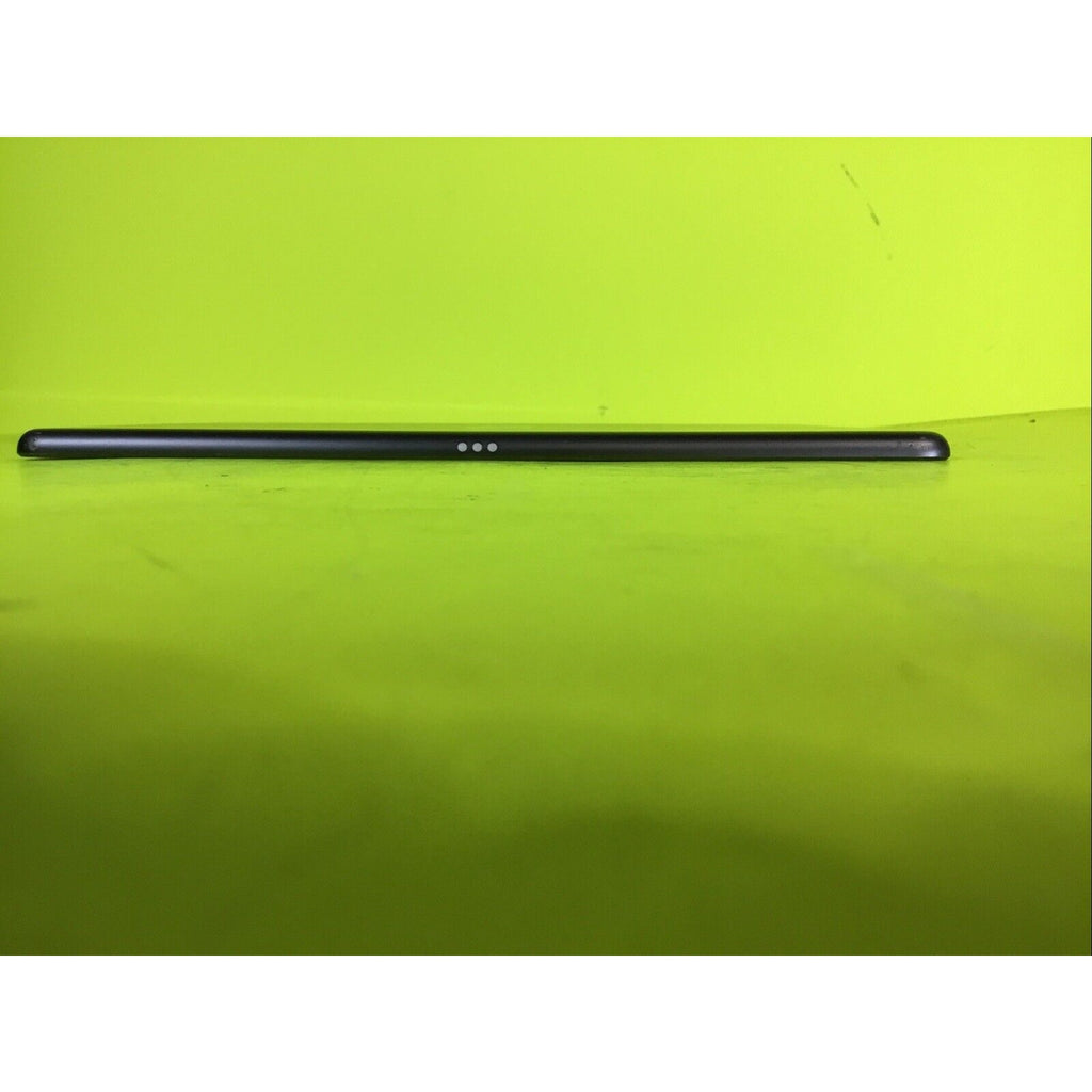 Apple iPad 7th Gen A2197 Gray FOR PARTS REPAIR or RECYCLE