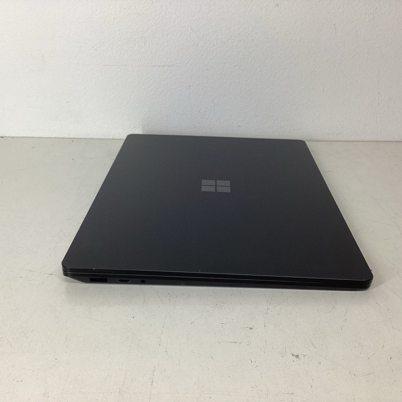 Microsoft Surface Laptop 4 1951 13.5" Intel i7-1185G 16GB RAM 512GB SSD Win 11