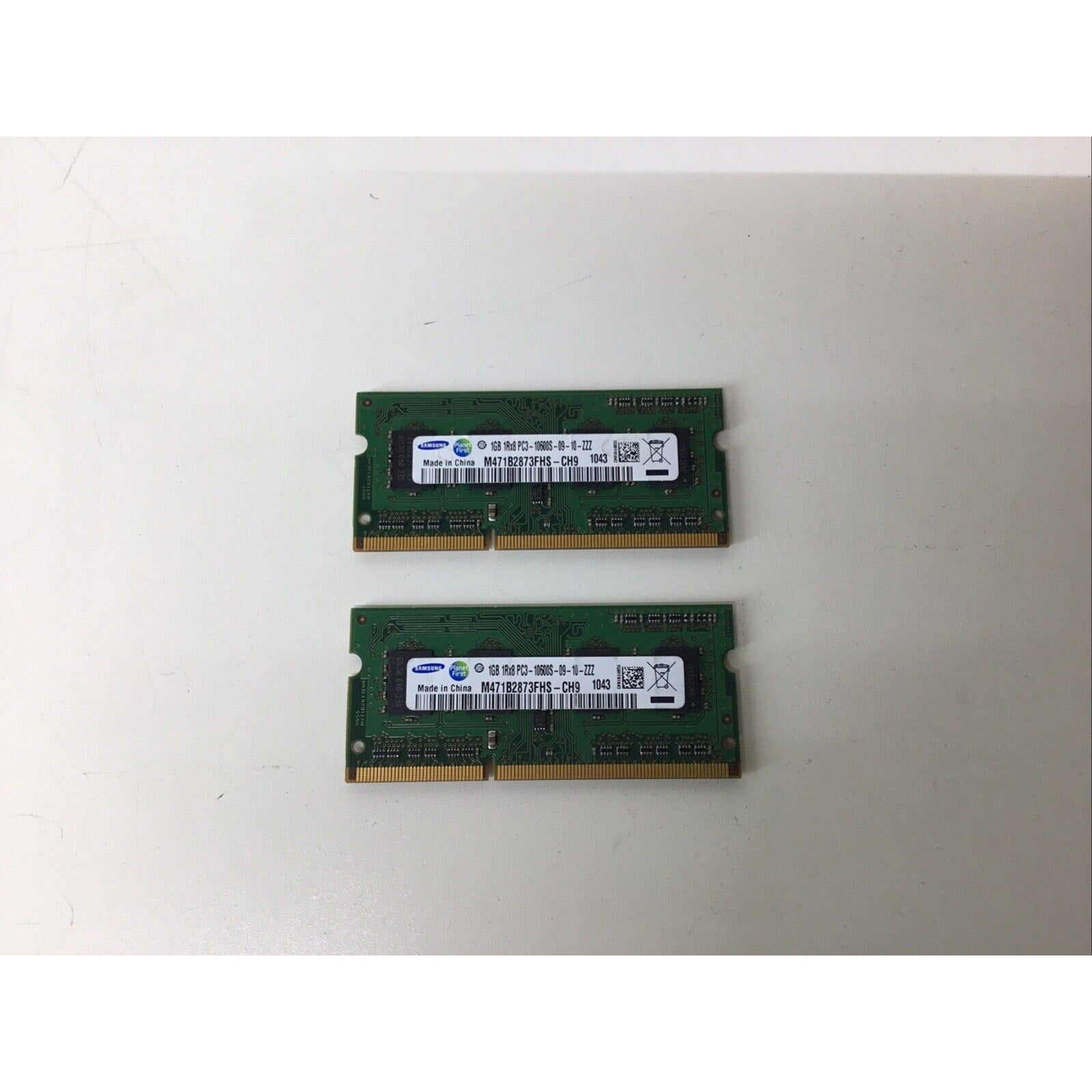 Lot of 2-M471B2873FHS-CH9 Samsung Laptop Memory 1GB 1Rx8 PC3-10600S-09-10-ZZZ
