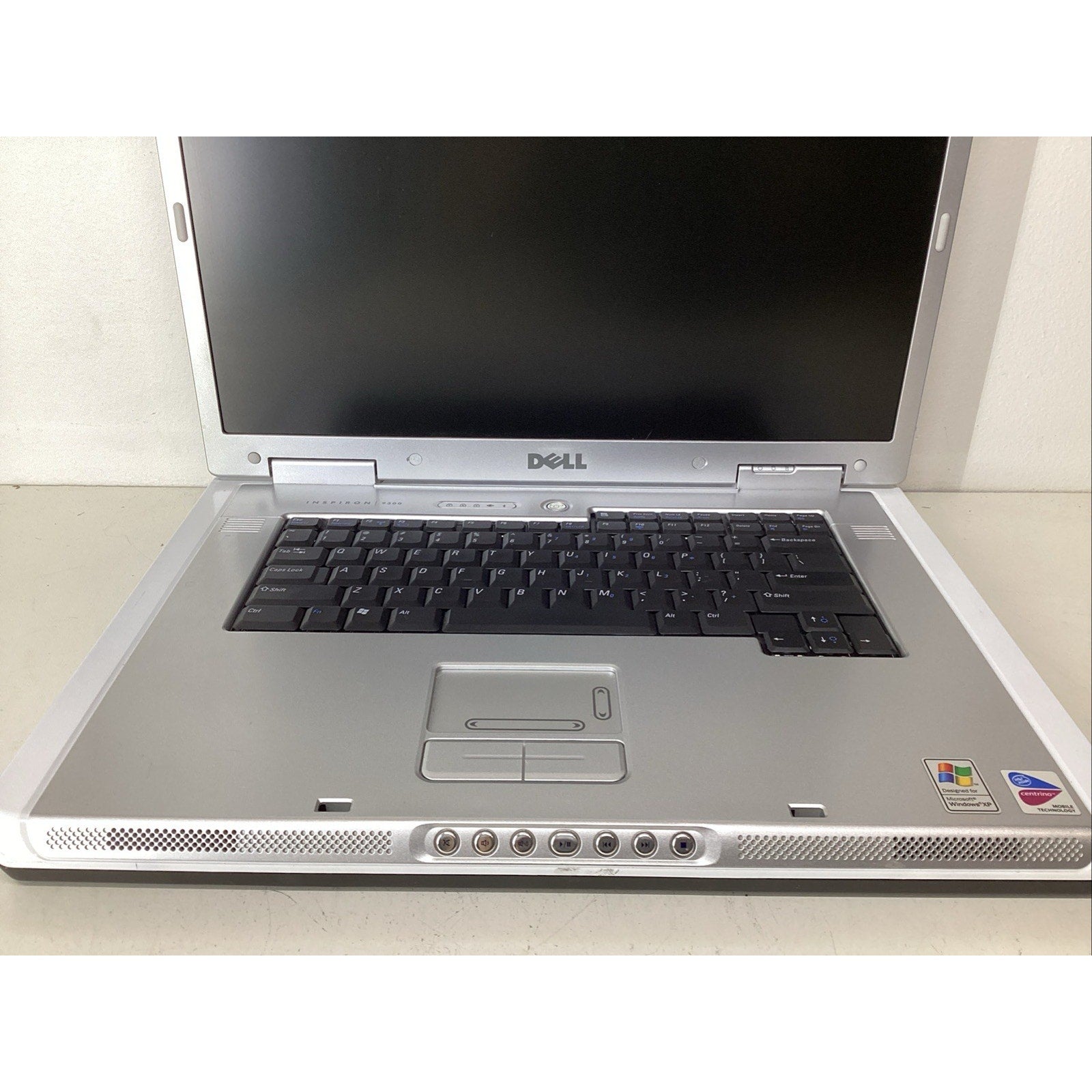 Dell Inspiron 9300 17" Laptop Intel Centrino 768MB RAM - For Parts