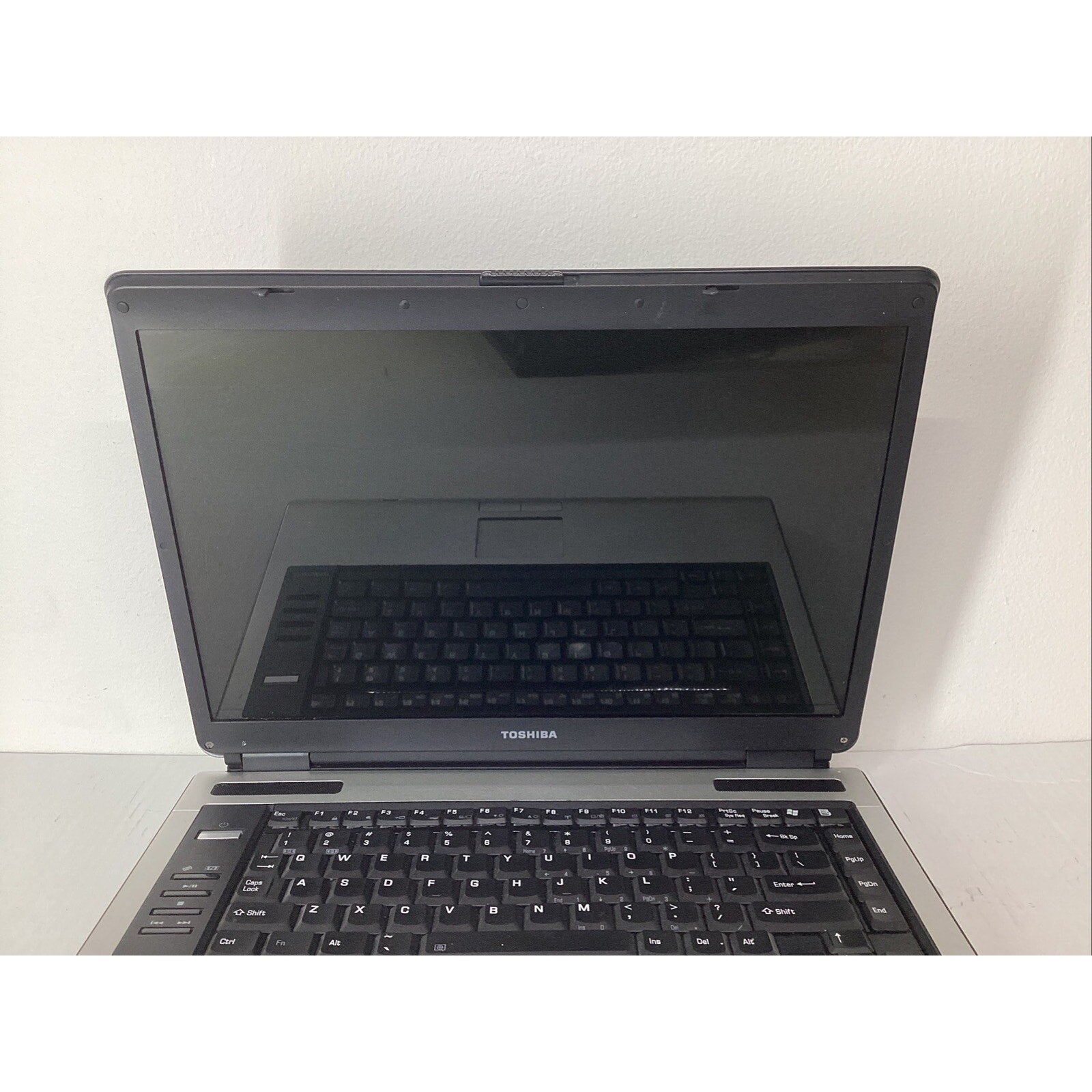 Toshiba Satellite A105-S4284 Laptop No RAM/HDD - For Parts