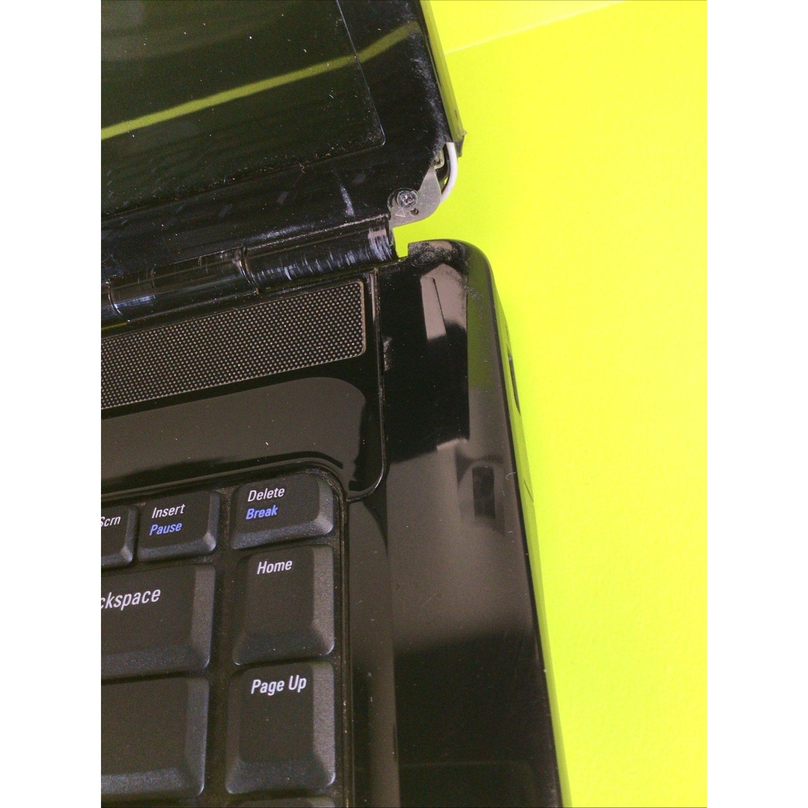 Dell Inspiron 1545 15.6" Laptop Pentium T3400 4GB RAM FOR PARTS or REPAIR