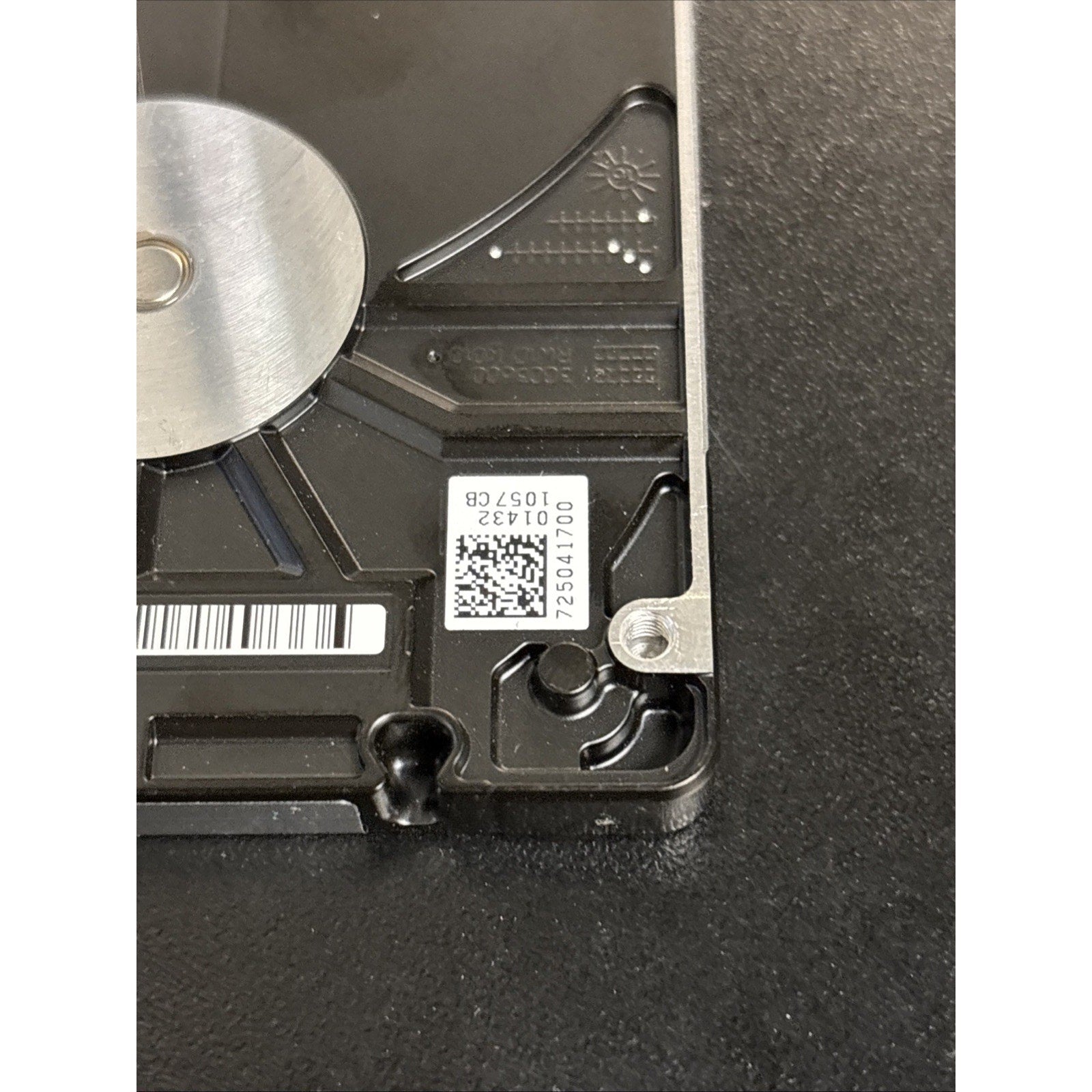 Seagate ST1000LM035 1TB Notebook Hard Drive P/N: 1RK172-500 FW: SDM1