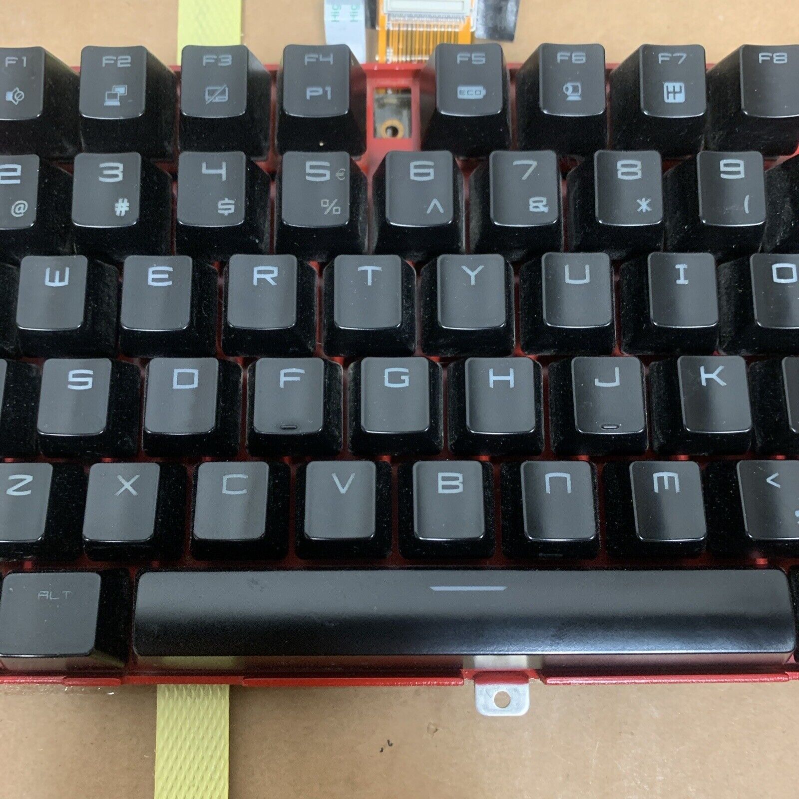 MSI GT83VR 6RF Laptop Keyboard - FOR PARTS