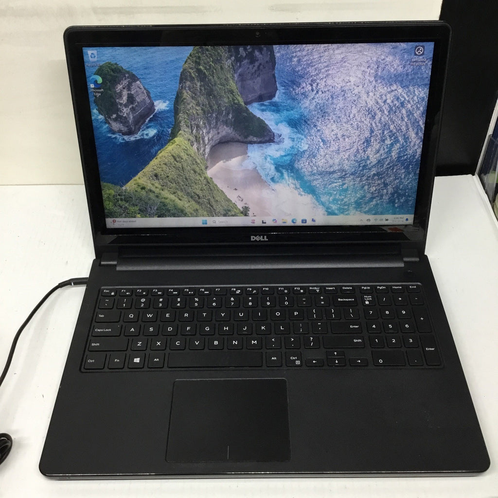 Dell Inspiron 5555 15.6" HD Laptop/AMD A8-7410/8GB RAM/240GB HDD/Touchscreen