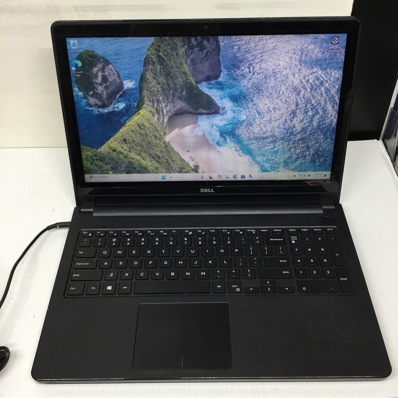 Dell Inspiron 5555 15.6" HD Laptop/AMD A8-7410/8GB RAM/240GB HDD/Touchscreen