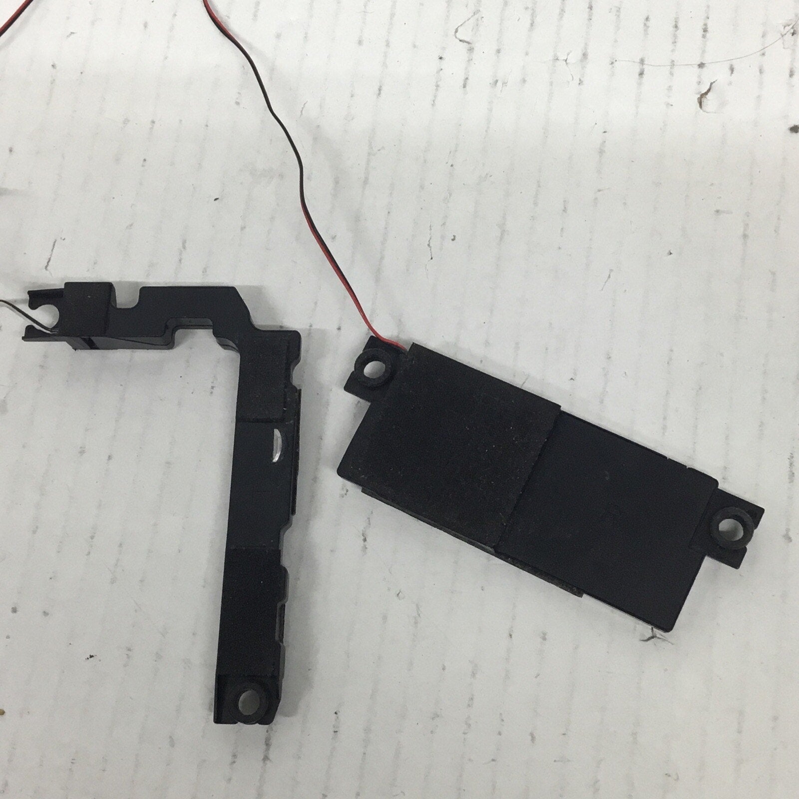 Lenovo IdeaPad 330s-15 330s-15IKB Laptop Speakers PAIR 55B0R07221