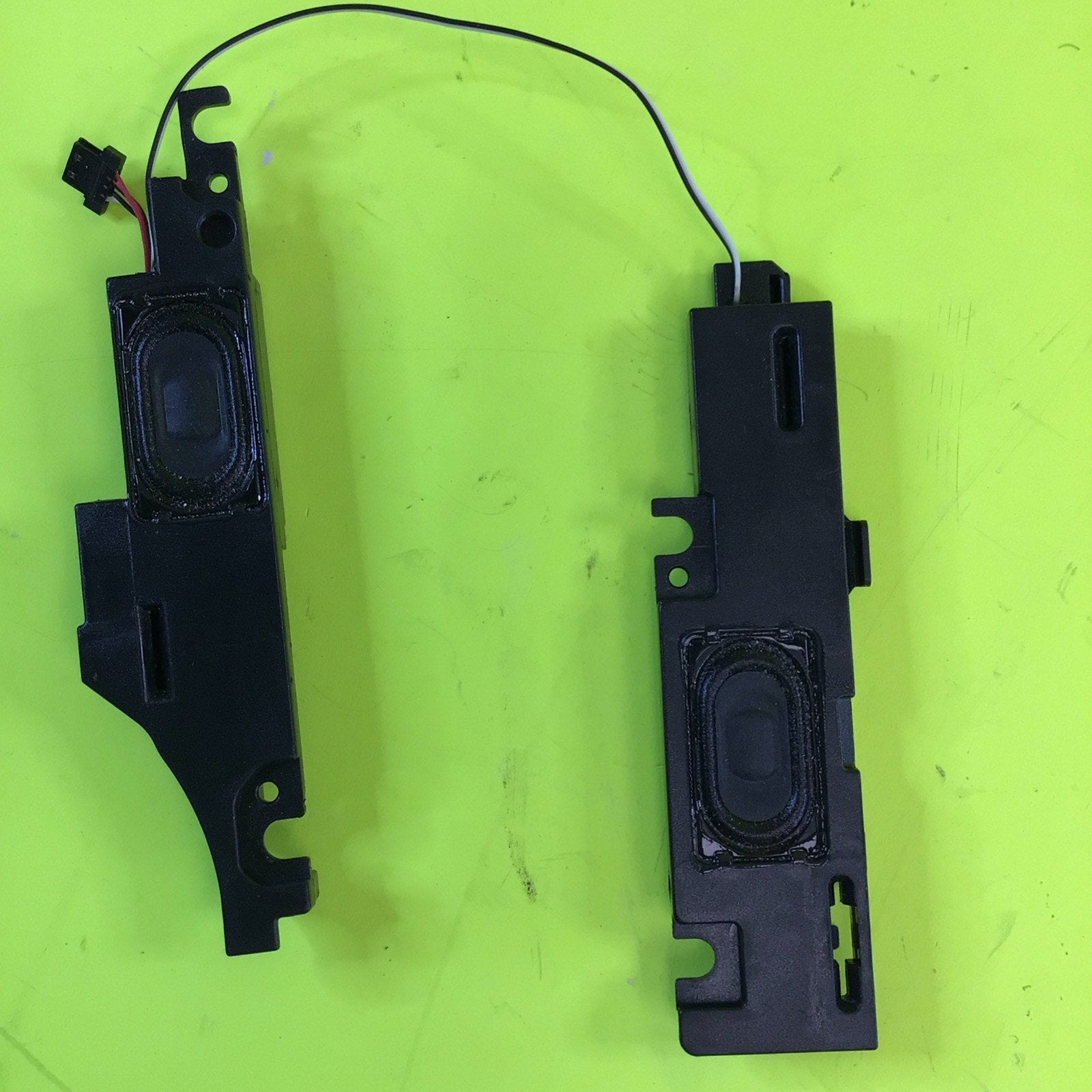 HP Pavilion 15-AB157NR Speaker Set 3BX15TP00 809037-001