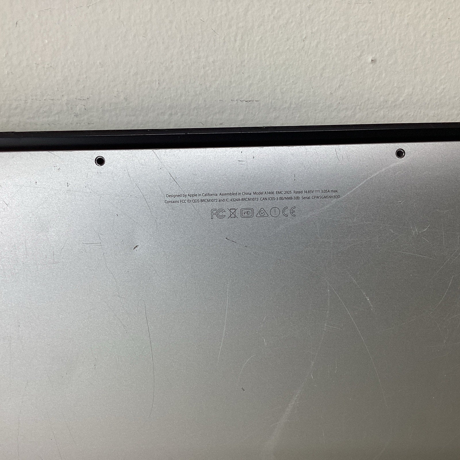 Apple MacBook Air 13.3" A1466 Dual Core Intel i5 4GB RAM - For Parts