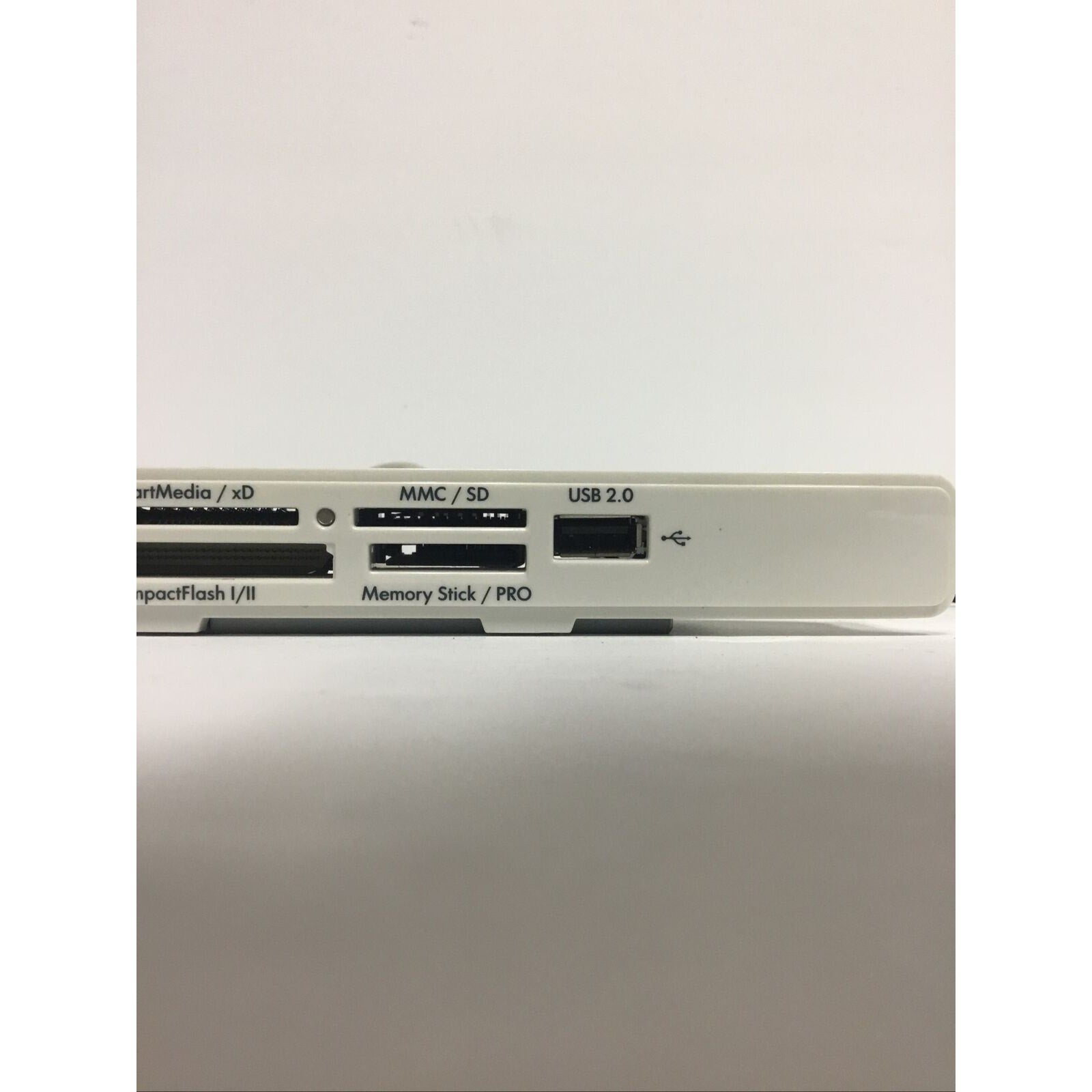 HP Compaq Front I/O Smart Media MMC MS SD Memory Card Reader P/N 5070-1167