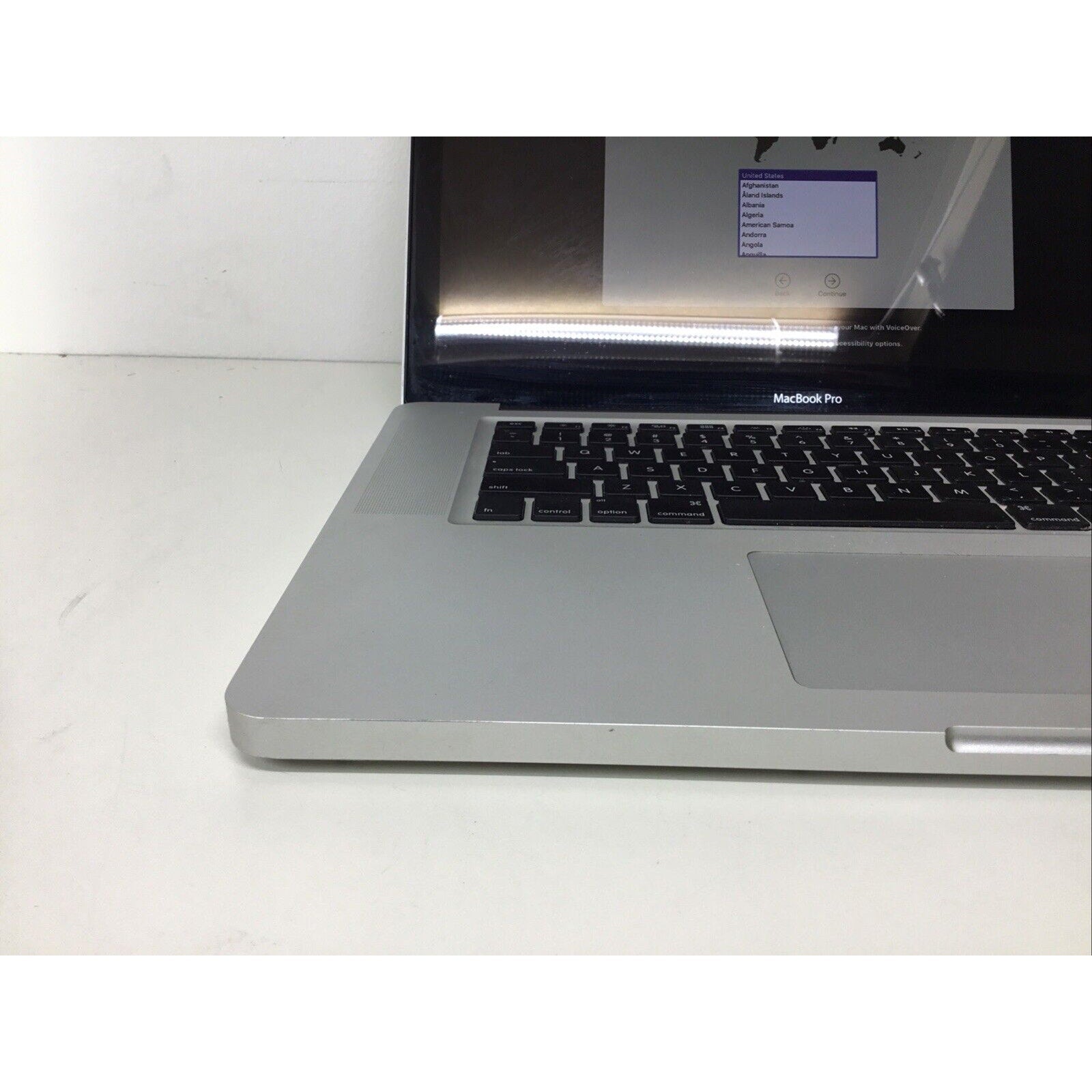 Apple MacBook Pro A1286 15" Silver Laptop 2010