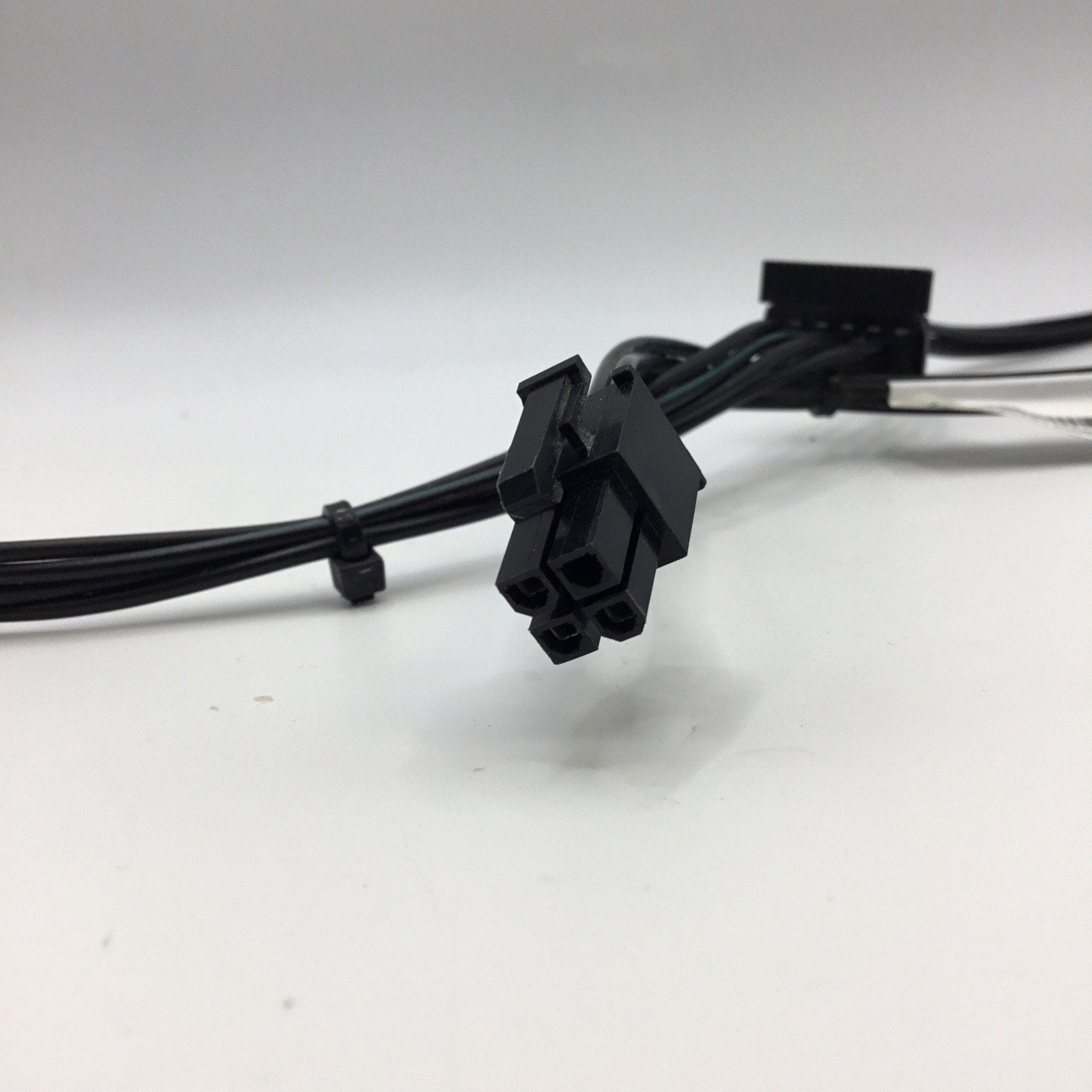 Lenovo SATA Optical Drive Power Cable - 625261-001