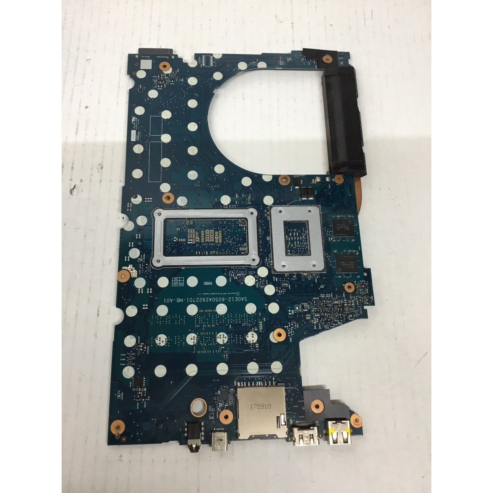 HP Envy 17-u Series i7-8550U Motherboard GeForce MX150 924006-601 6050A2922701