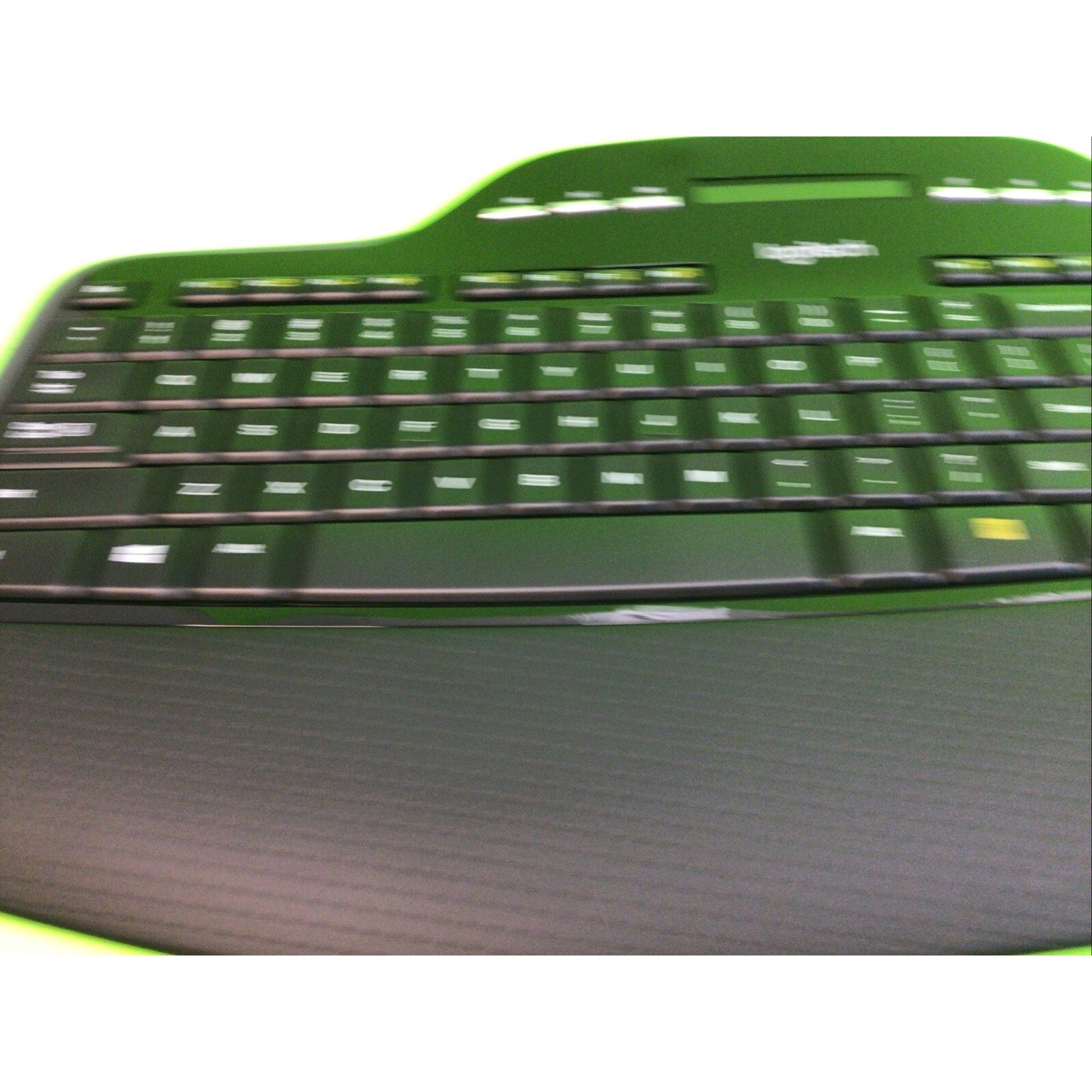 Logitech MK710 Wireless Keyboard M705 Mouse Desktop Combo with Dongle