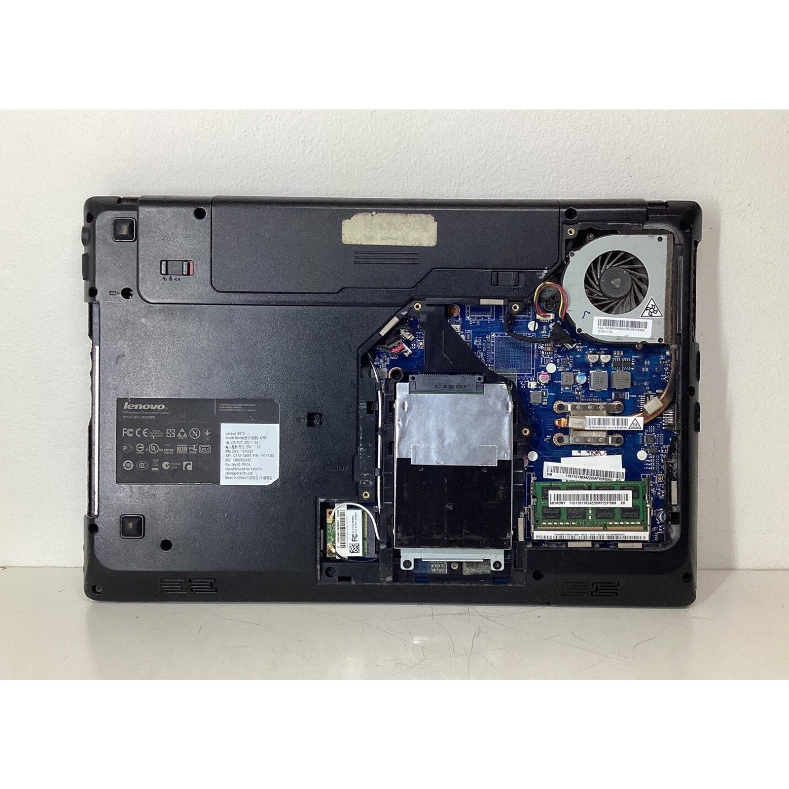 Lenovo G575 Laptop Model 4383 4GB RAM 320GB HDD - For Parts