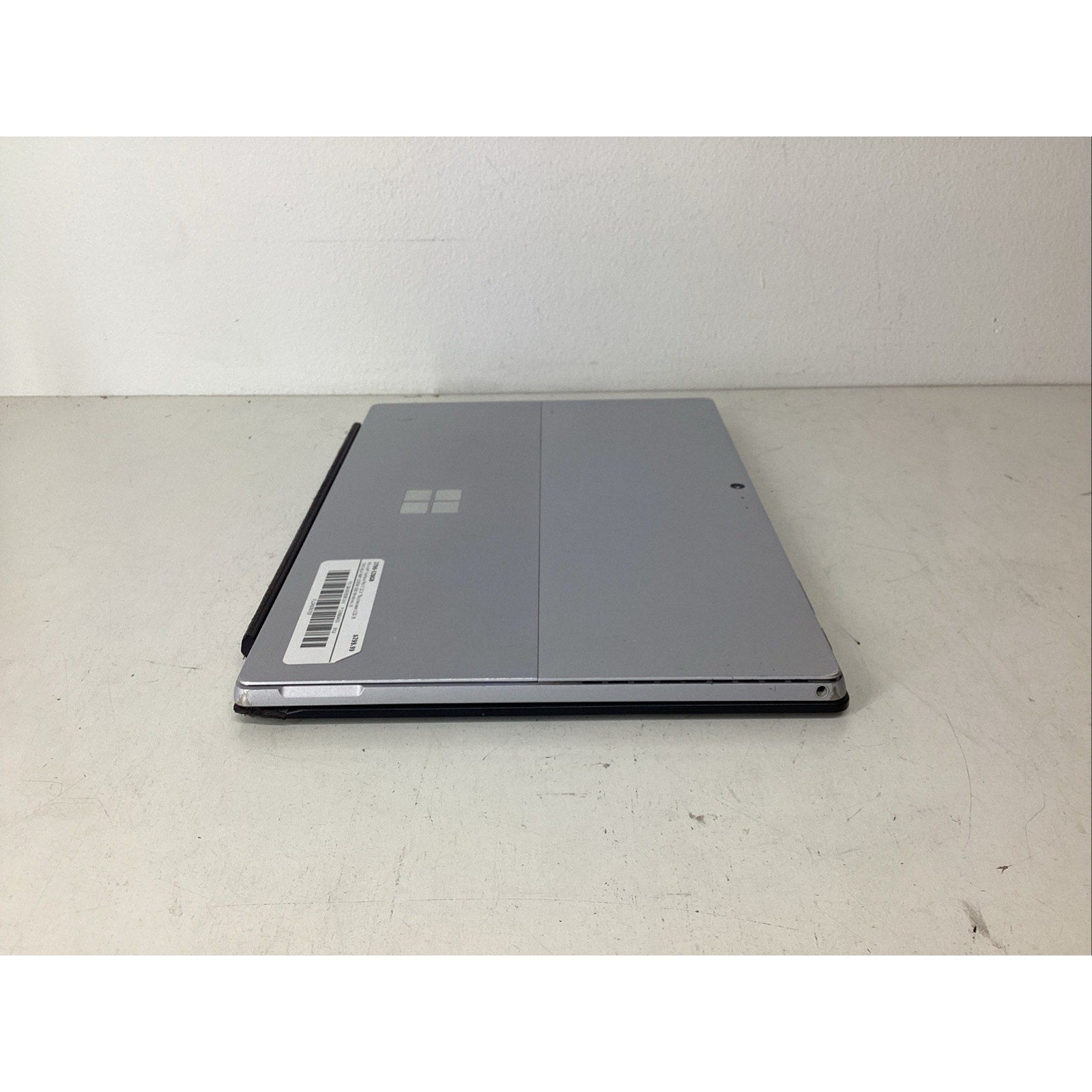 Microsoft Surface Pro 1796 12.3" i5-7300U 4GB RAM 128GB SSD Win 10 Pro (READ)