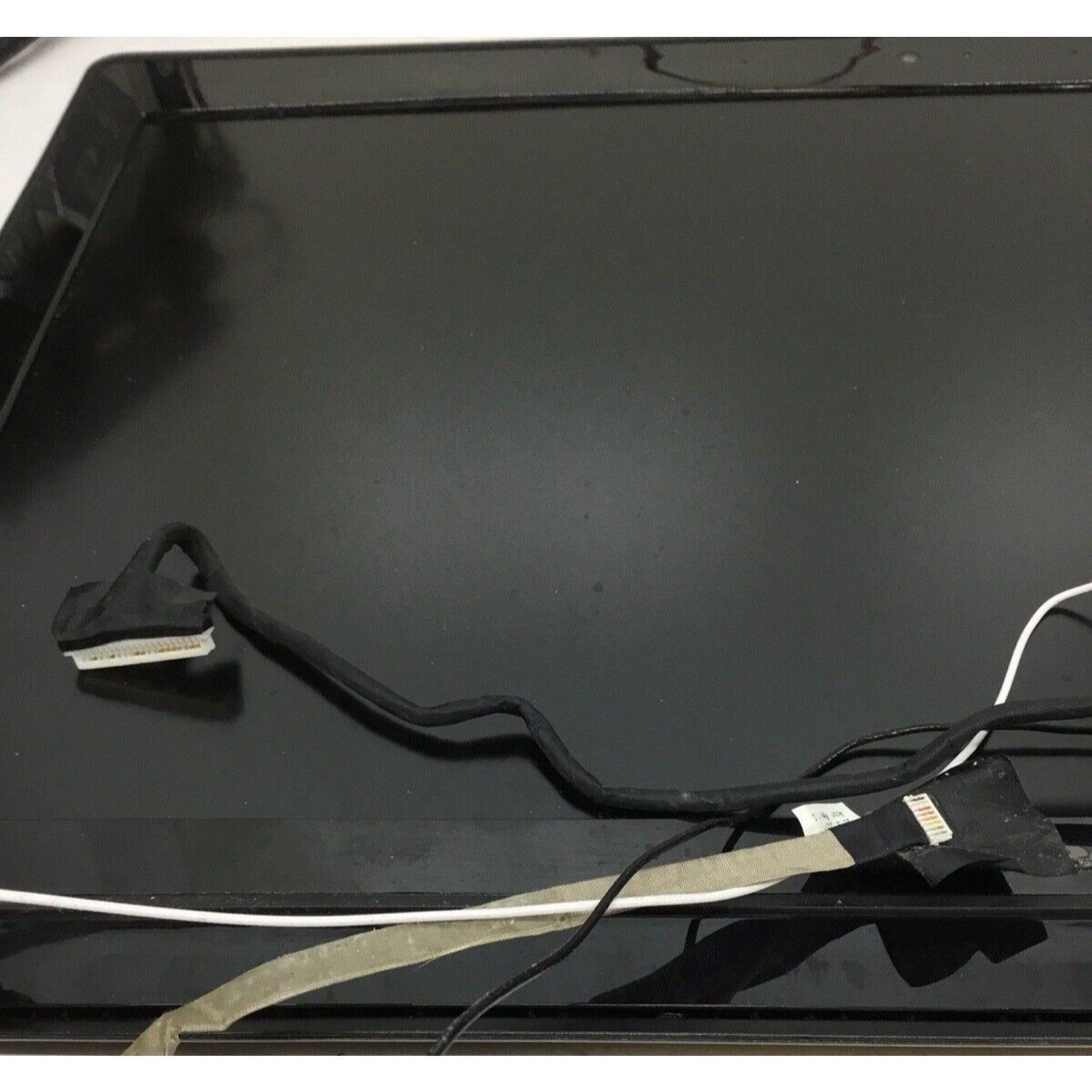 Lenovo IdeaPad 15.6” Y510p Genuine Glossy HD LCD Screen Complete Assembly Black