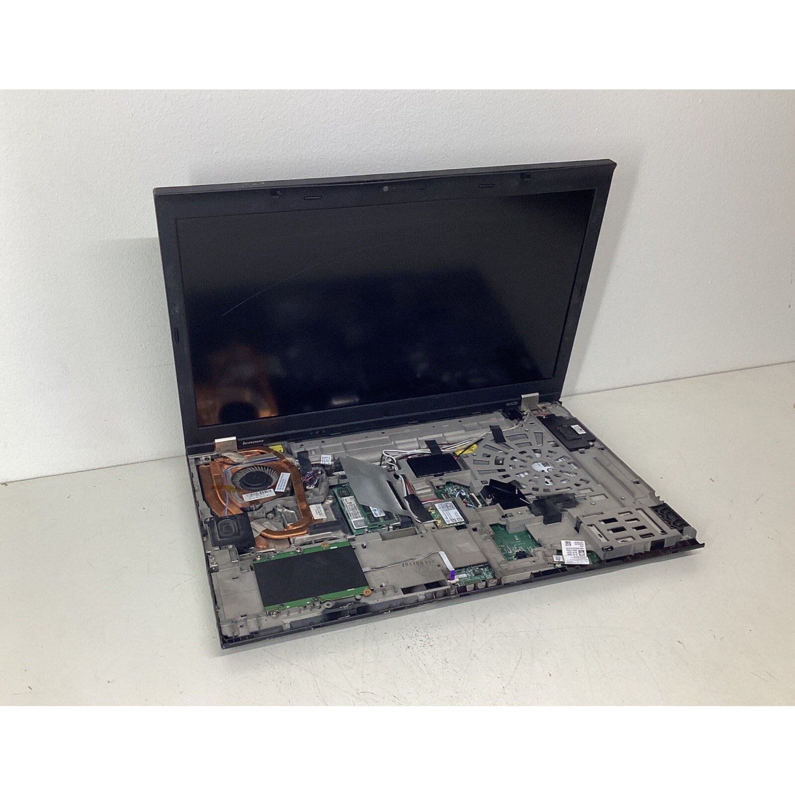 Lenovo Thinkpad W520 4270-CTO Laptop 8GB RAM 750GB - For Parts