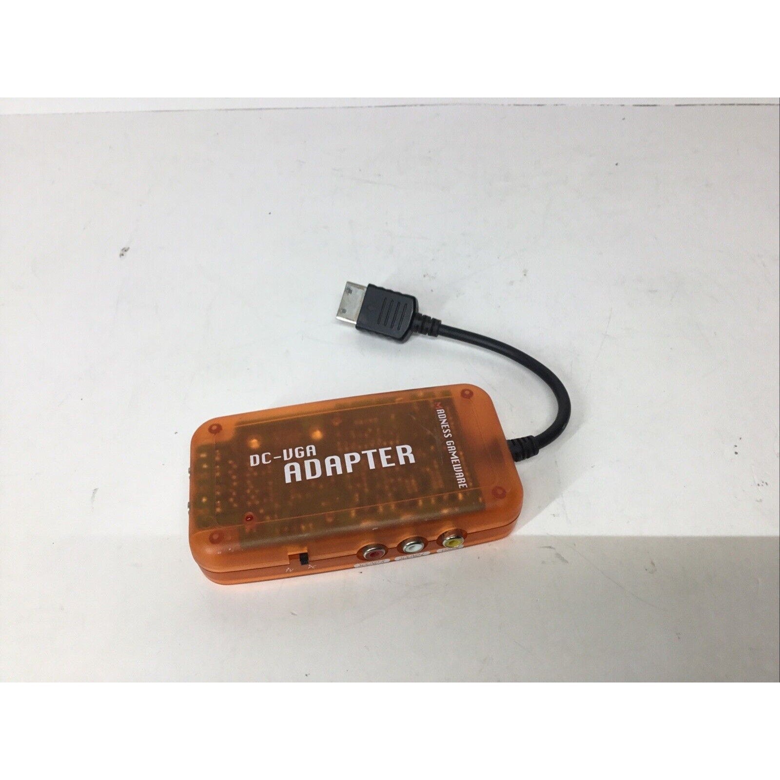 Madness Gameware Sega Dreamcast DC-VGA Adapter VGA-Out S-Video RCA