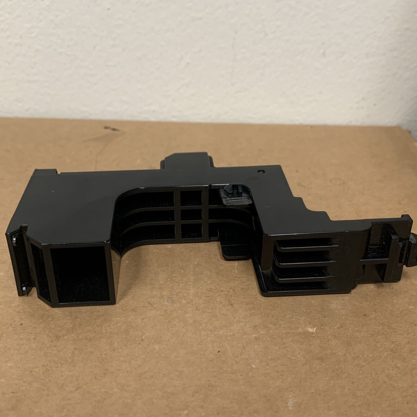 Dell XPS 8930 Series Desktop Graphics Card Bracket Video Card Holder 742KM