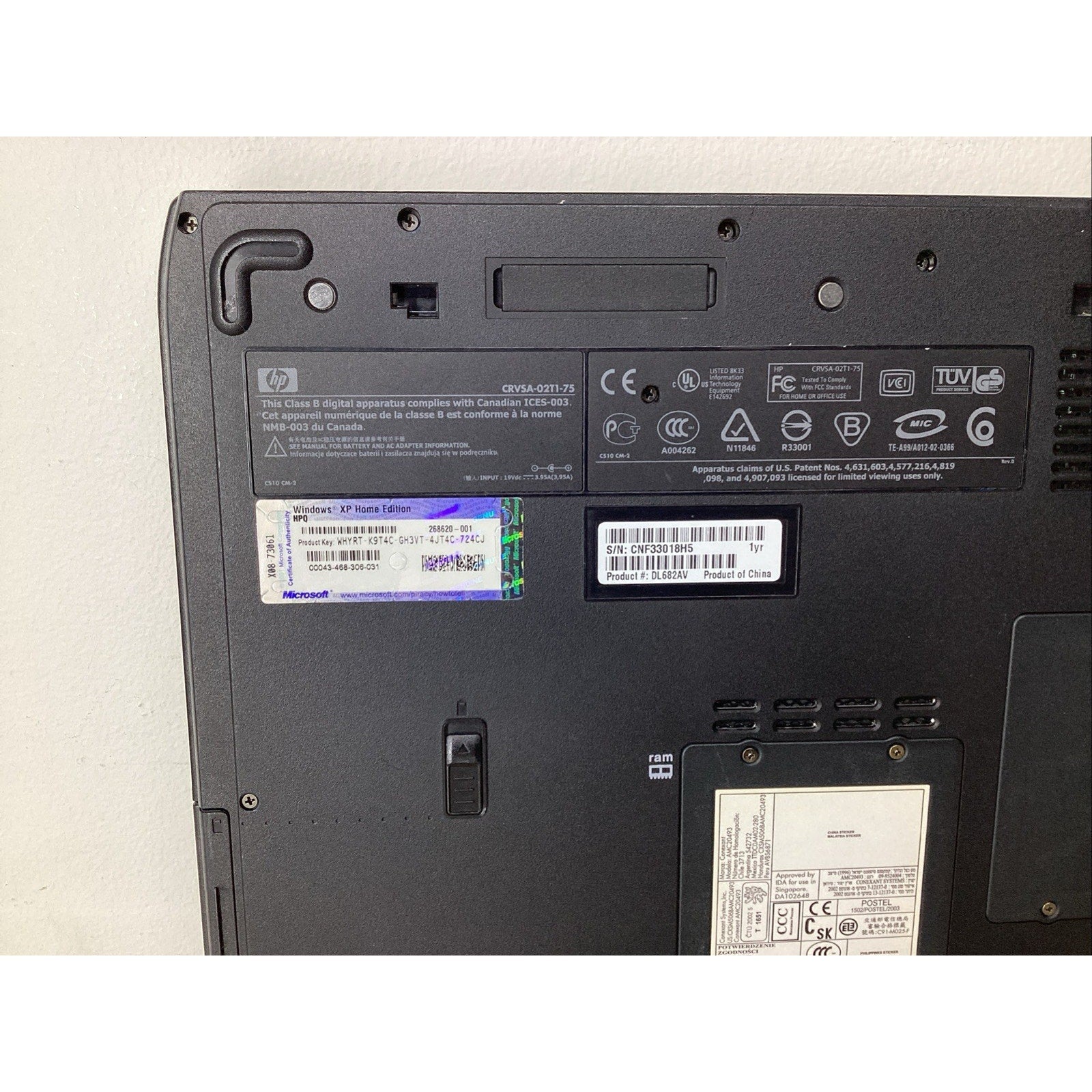 HP Pavilion ZE4400 Laptop Windows XP AMD Athlon-XP-M - For Parts