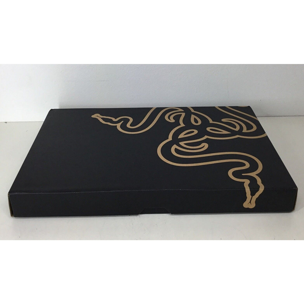 Razer Blade 17 17.3'' Laptop i7-12900H RTX 3060 16GB RAM 1TB SSD RZ09-0423