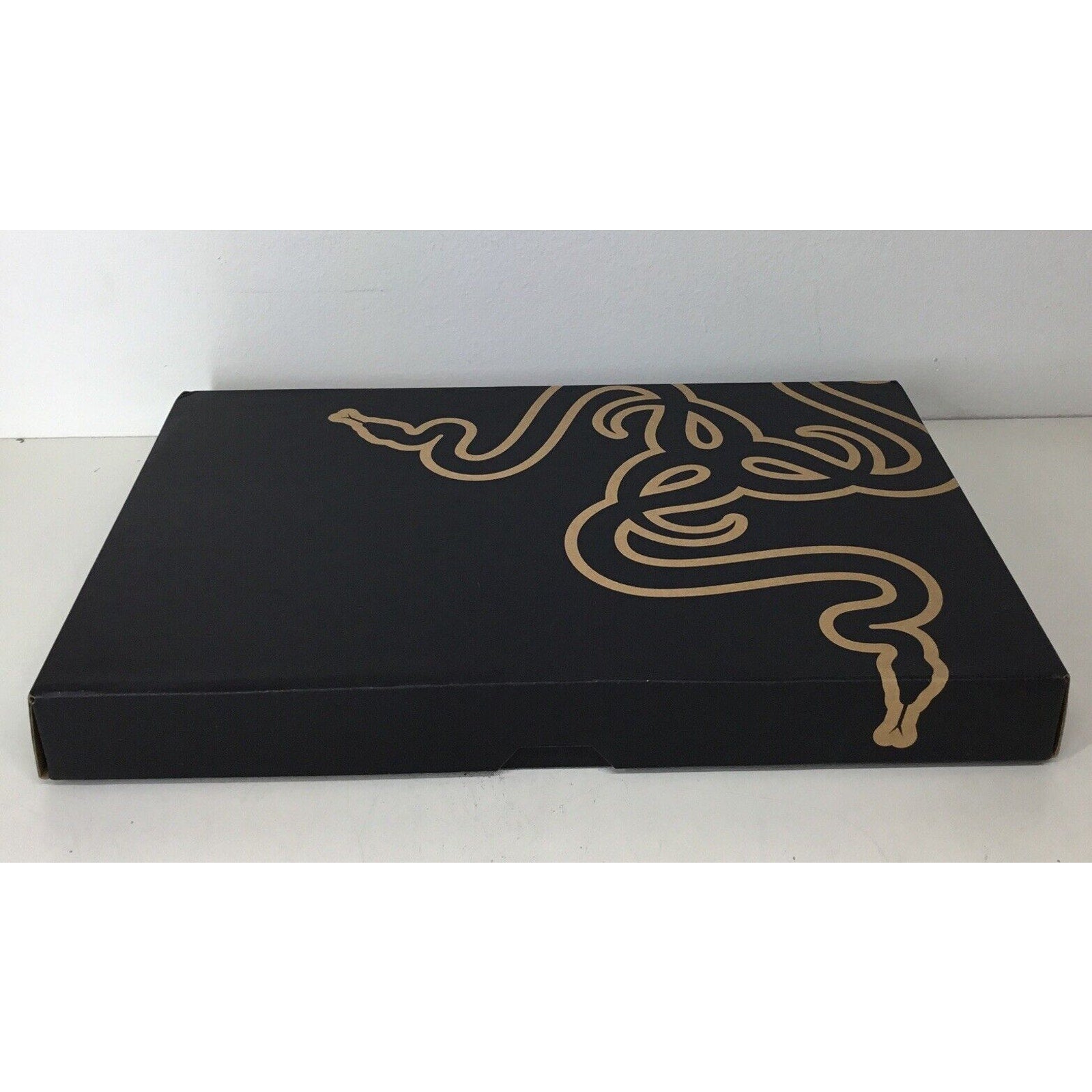 Razer Blade 17 17.3'' Laptop i7-12900H RTX 3060 16GB RAM 1TB SSD RZ09-0423