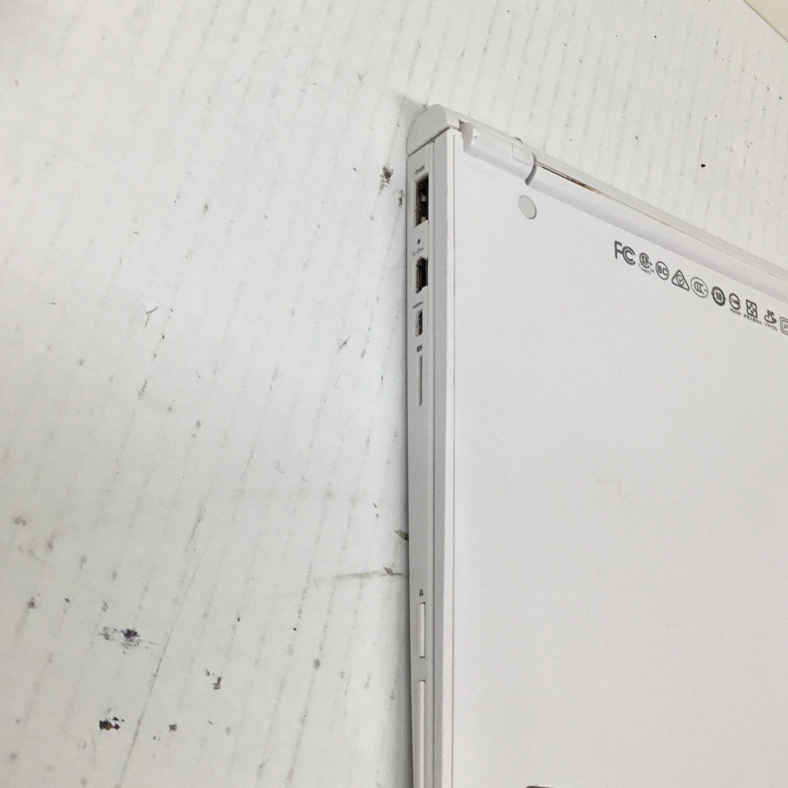 HP Pavilion x2 10-n113dx FOR PARTS READ DESC
