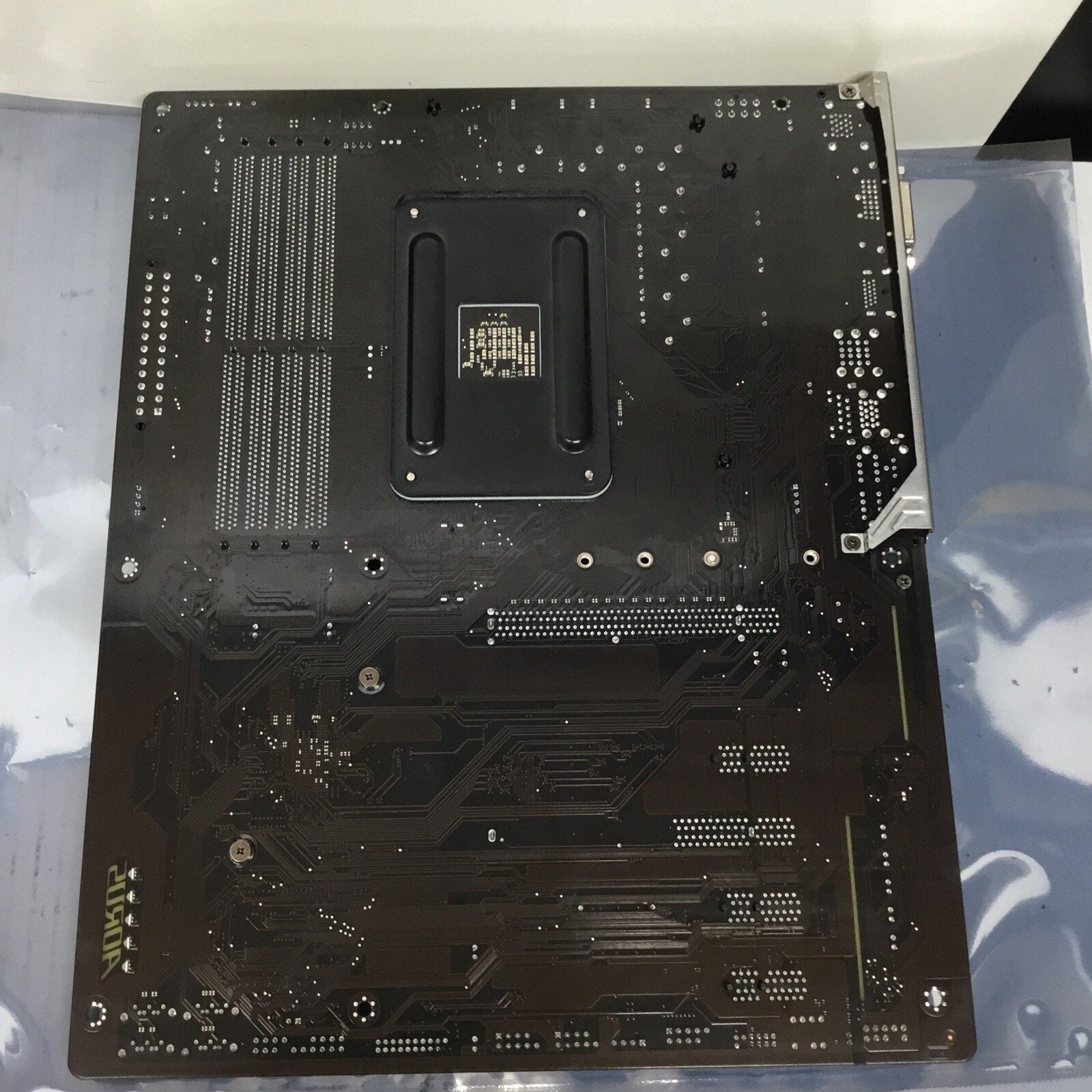 GIGABYTE A520 AORUS Elite, Socket AM4, AMD Motherboard