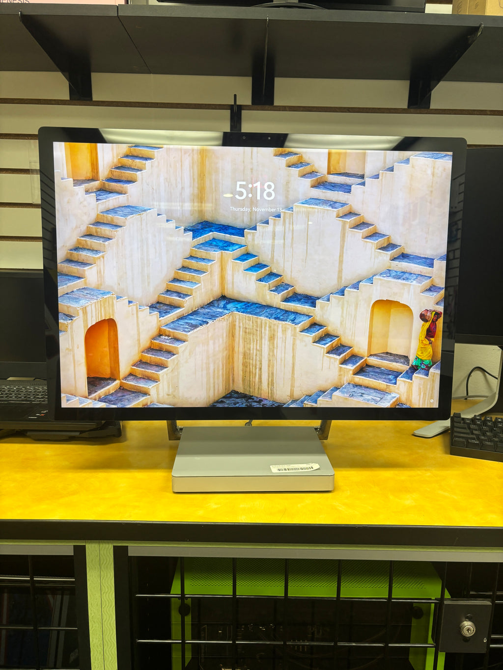 Microsoft Surface Studio 2 Touchscreen 28" i7-7820HQ, 16GB DDR4, 1TB, GTX 1060, Windows 11 Pro