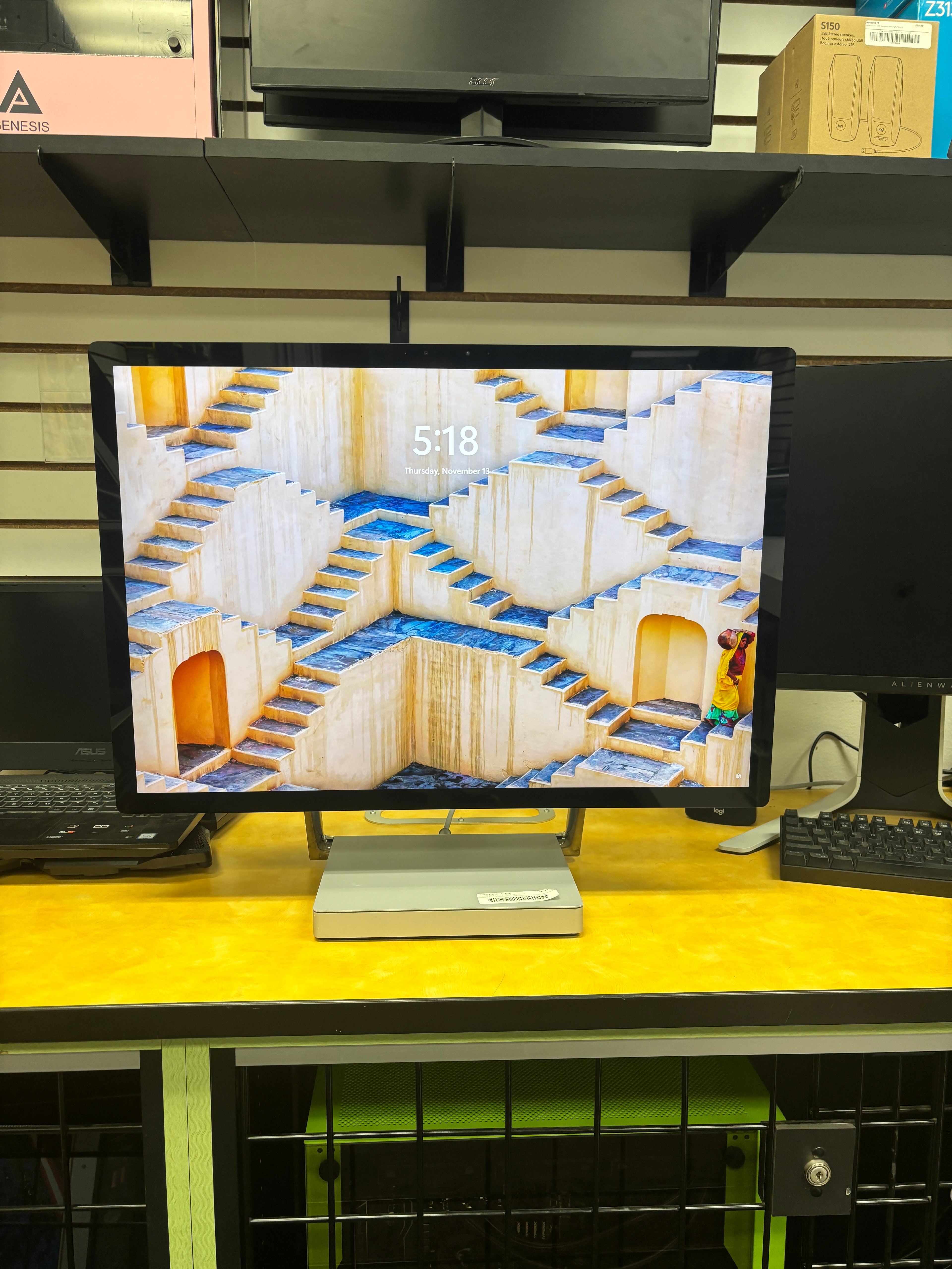 Microsoft Surface Studio 2 Touchscreen 28" i7-7820HQ, 16GB DDR4, 1TB, GTX 1060, Windows 11 Pro